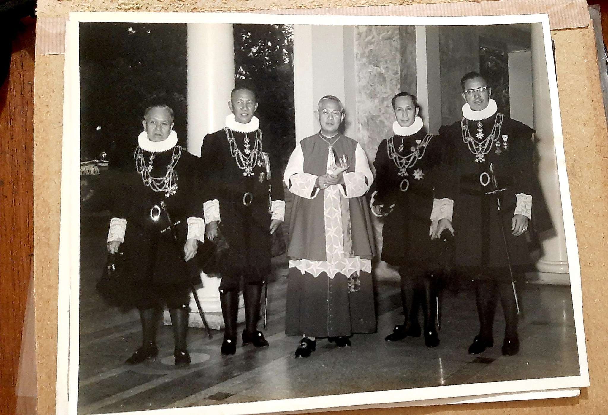 Memories of Old Manila & Beyond | Cardinal Rufino Santos with members ...