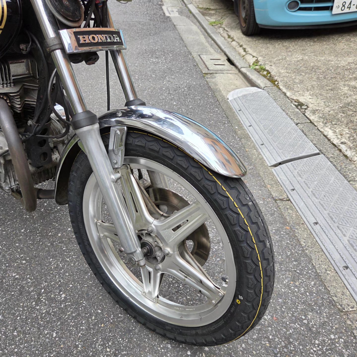 ☆エンジン腰上O/H CB250Tの腰上オーバーホールです。 ホークの250は