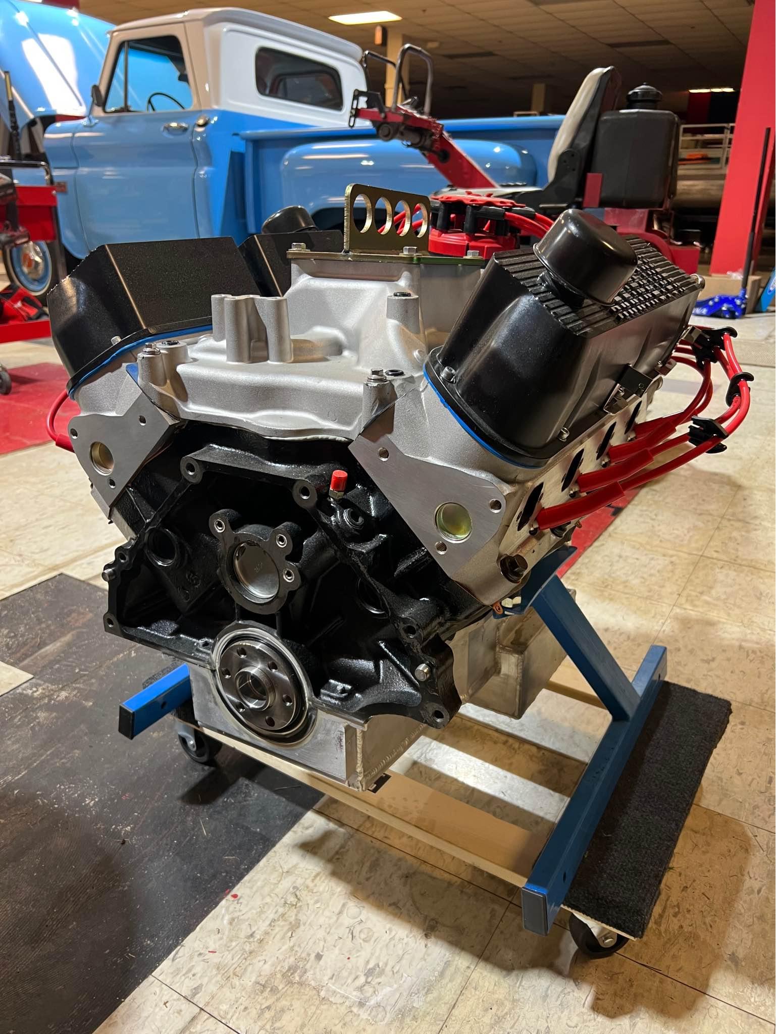 Ford 427w small block race engine - Car Engines & Engine Parts ...