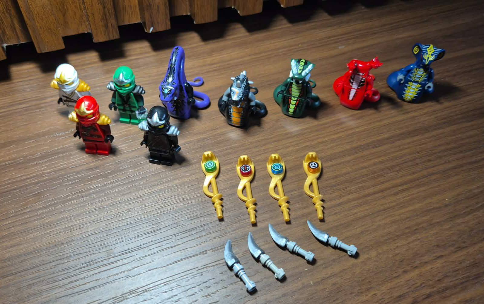 SELLING: LEGO Ninjago S1 set