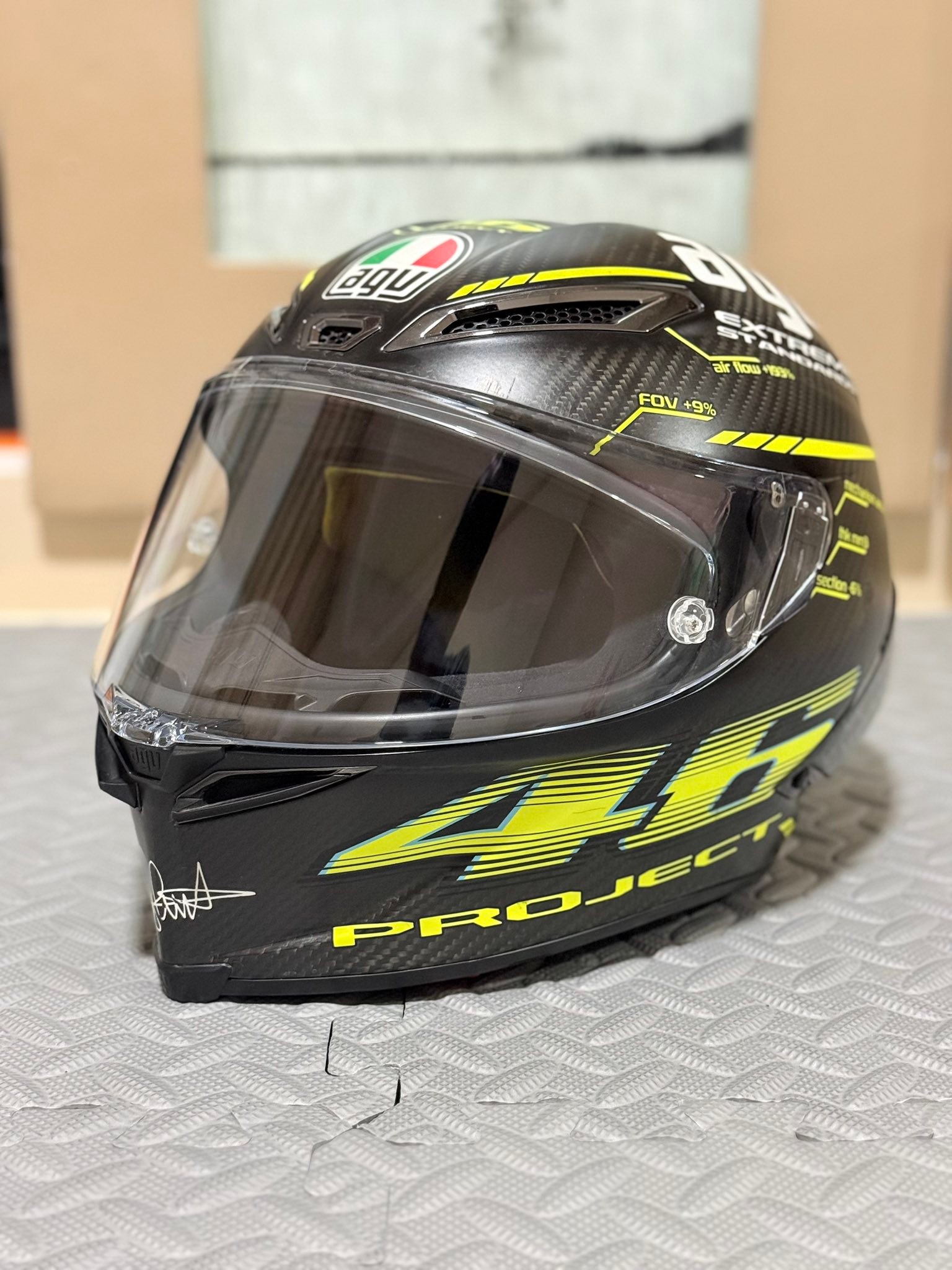 agv pista copy GP RR Italia Carbonio Forgiato Helmet which certifies the highest level of protection Rush For Sale Orig not