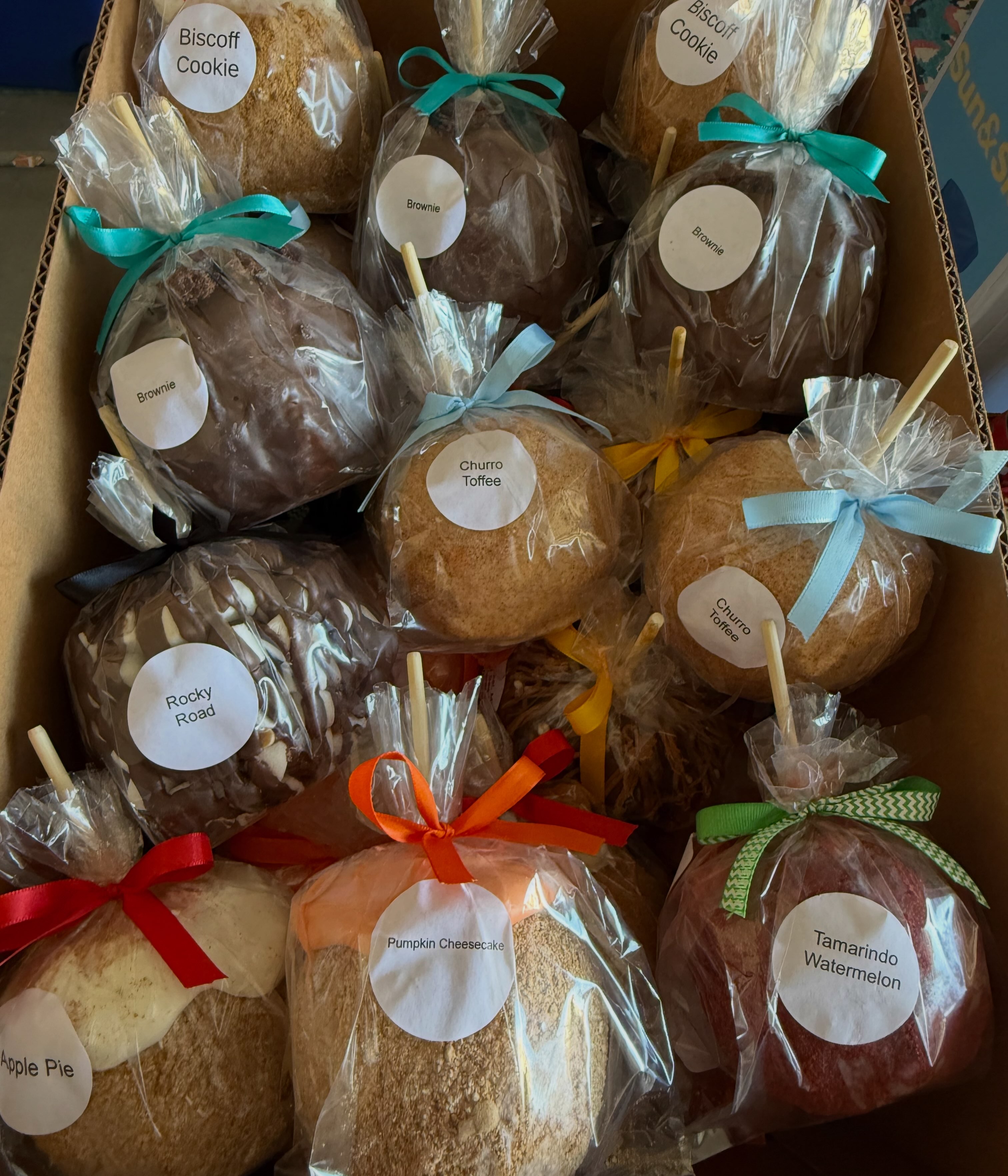 Yummy To My Tummy - Yummy To My Tummy Caramel Apples