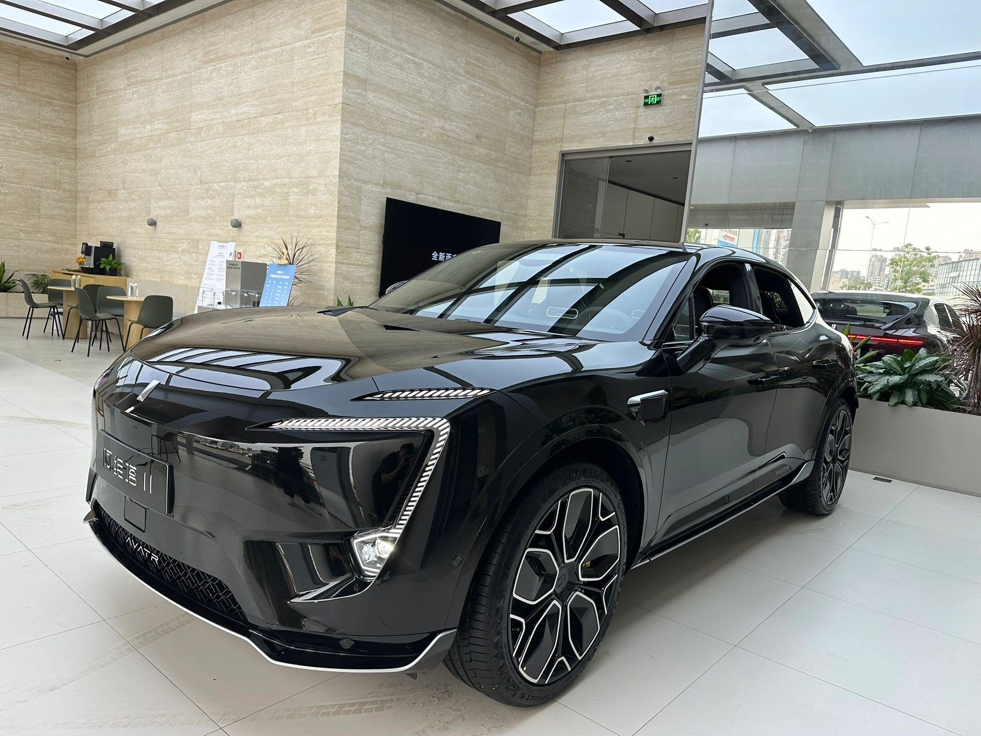 Test Drive the Future with Avatr 11! The perfect fusion of Changan