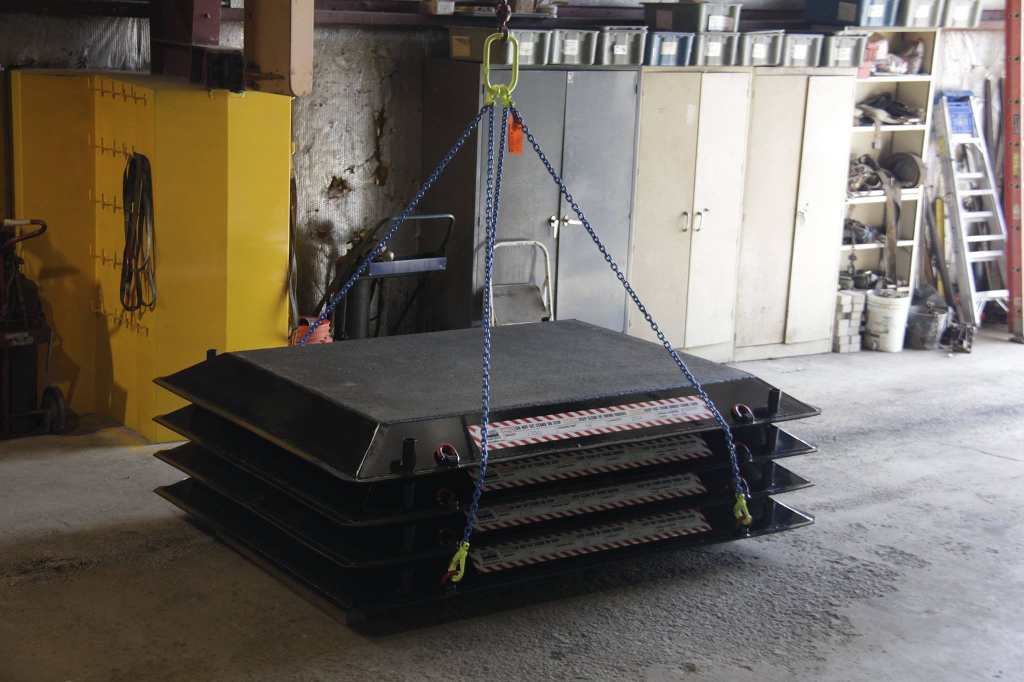 Raptor Tech Inc. - Light weight Steel Crane Mats with GrabiQ rigging ...