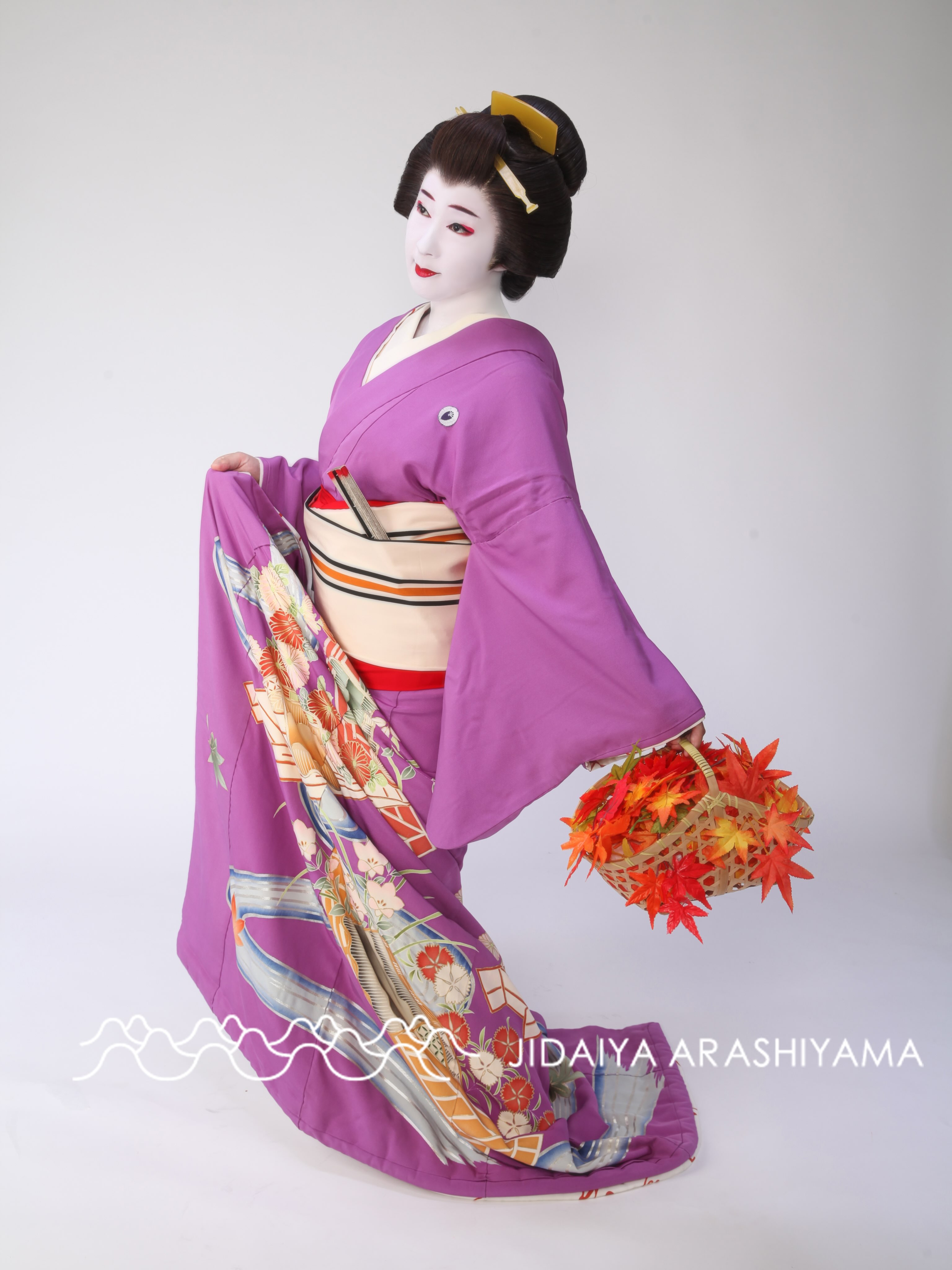 【オーダー】プク様　小袿(十二単風)5セット、オリジナル舞妓着物 十二単のアレンジでお雛様をしてくださいましたお客様写真です。飾りの