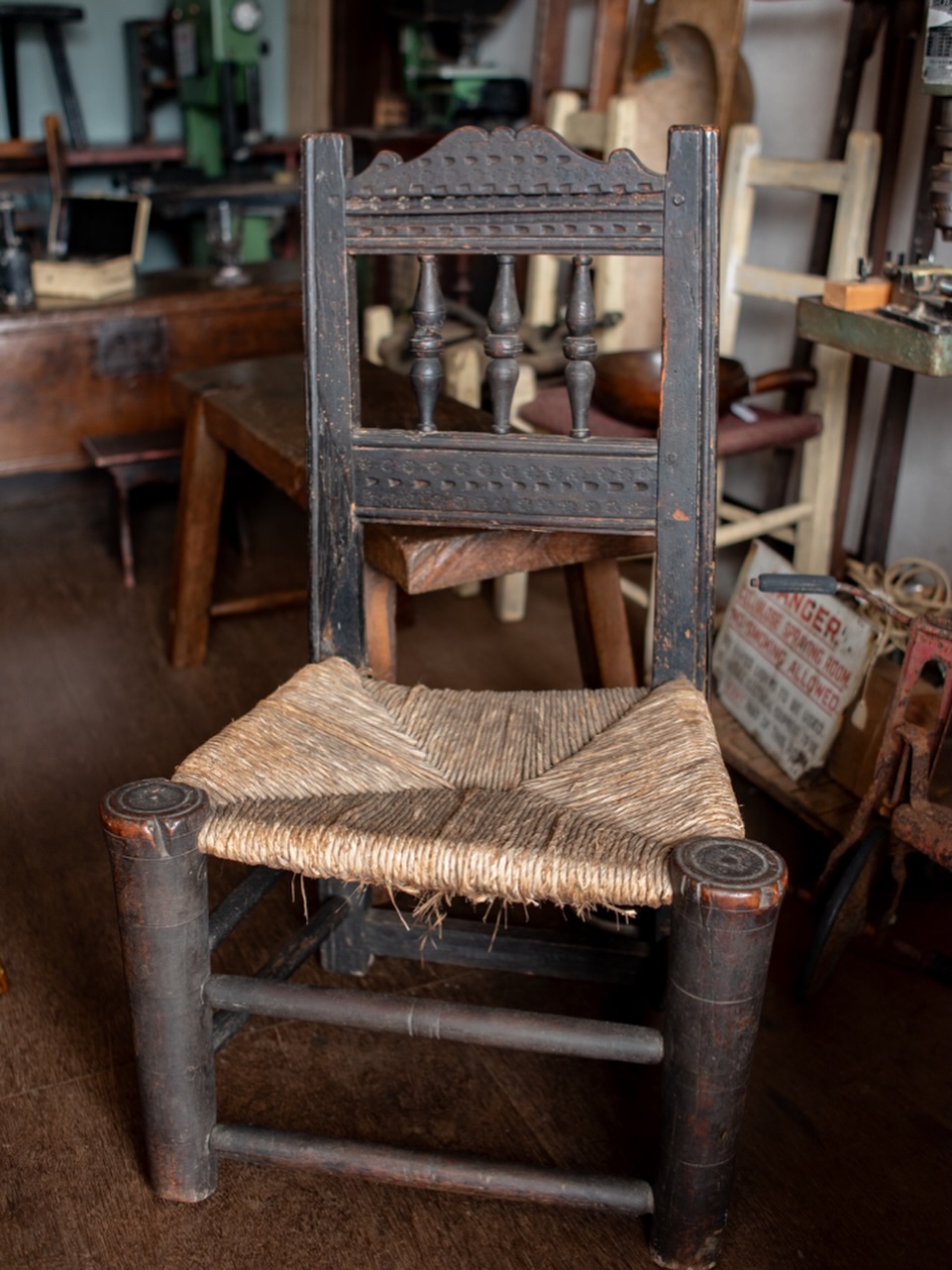 Swallowdale Antiques | Setagaya-ku Tokyo
