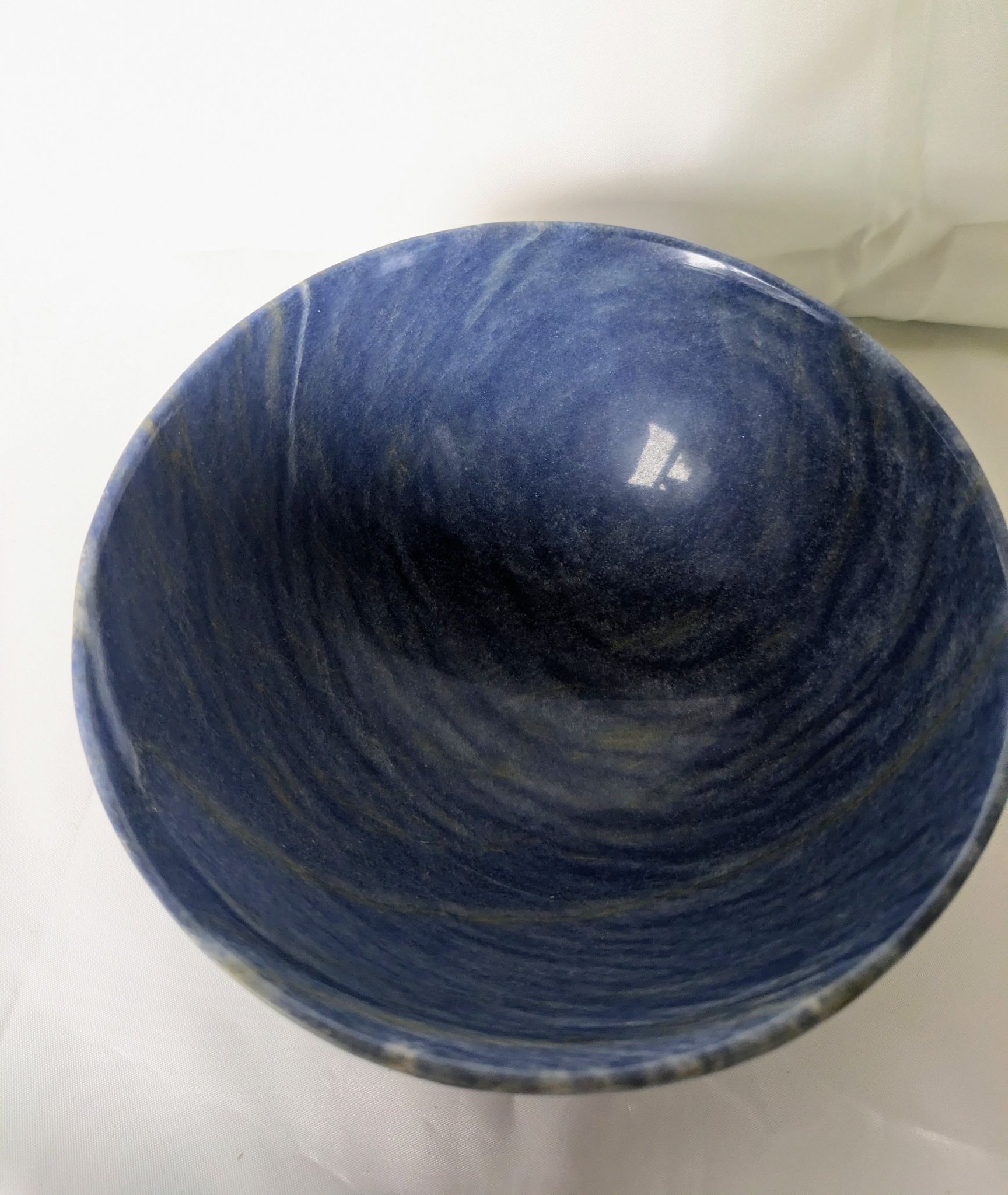 石彫茶碗、倉田辰彦作