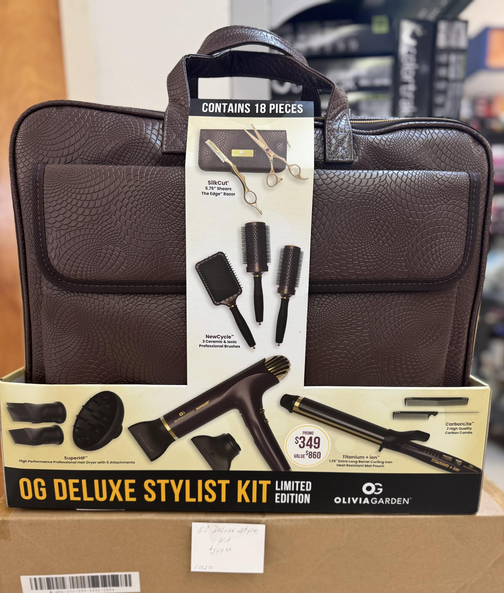 Olivia様 リクエスト 4点 まとめ商品 New Olivia Garden Deluxe Stylist Kit now available! $349.99