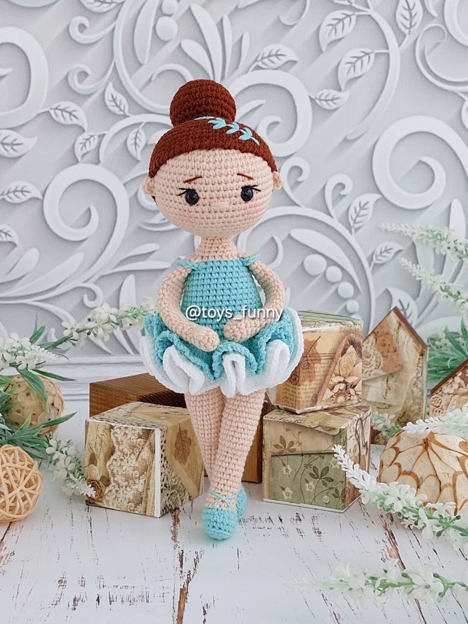 crochet ballerina dress Little in a Pattern https://cutt.ly/8wztwnU5 Ballerina doll dress Color:Baby Blue no-returns:2023-07-14_2024-01-15 Elegant Black Lace V-neck everything you need from