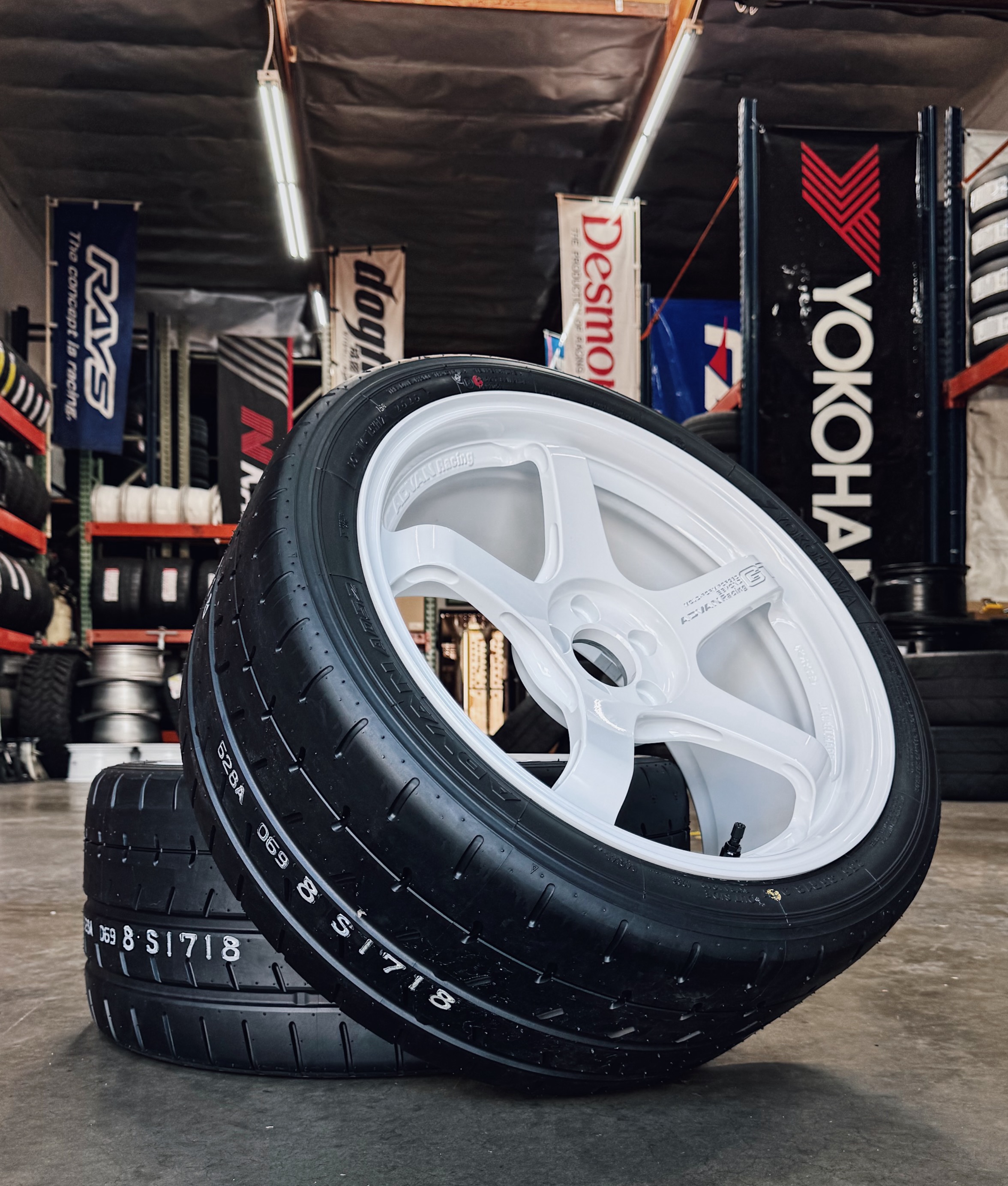 235/40/18 Falken Azenis RT615K+ on 18x9.5 Volk TE37 wheels