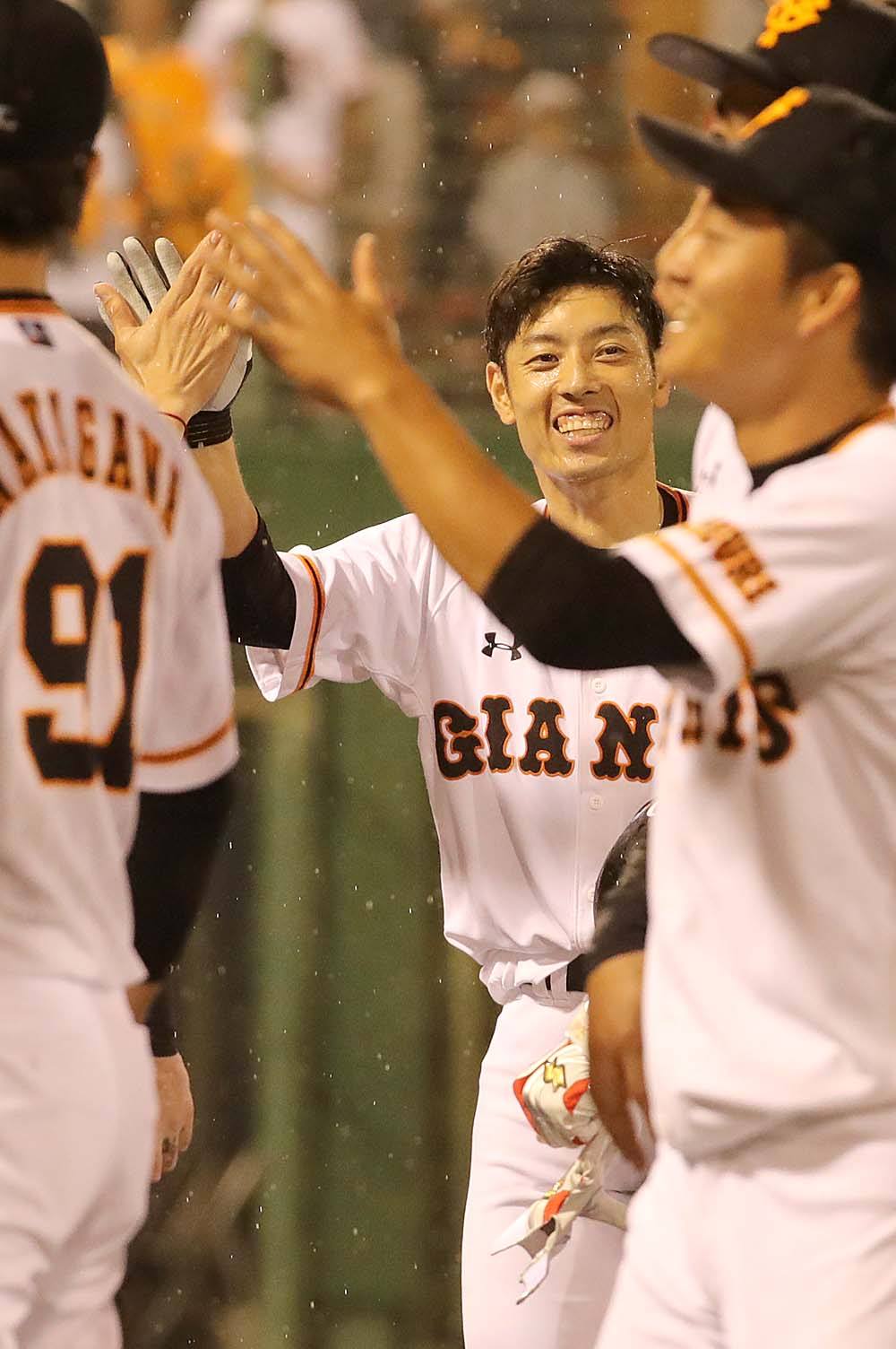 寺内崇幸 トレーニングシャツ ジャイアンツ 巨人 寺内崇幸