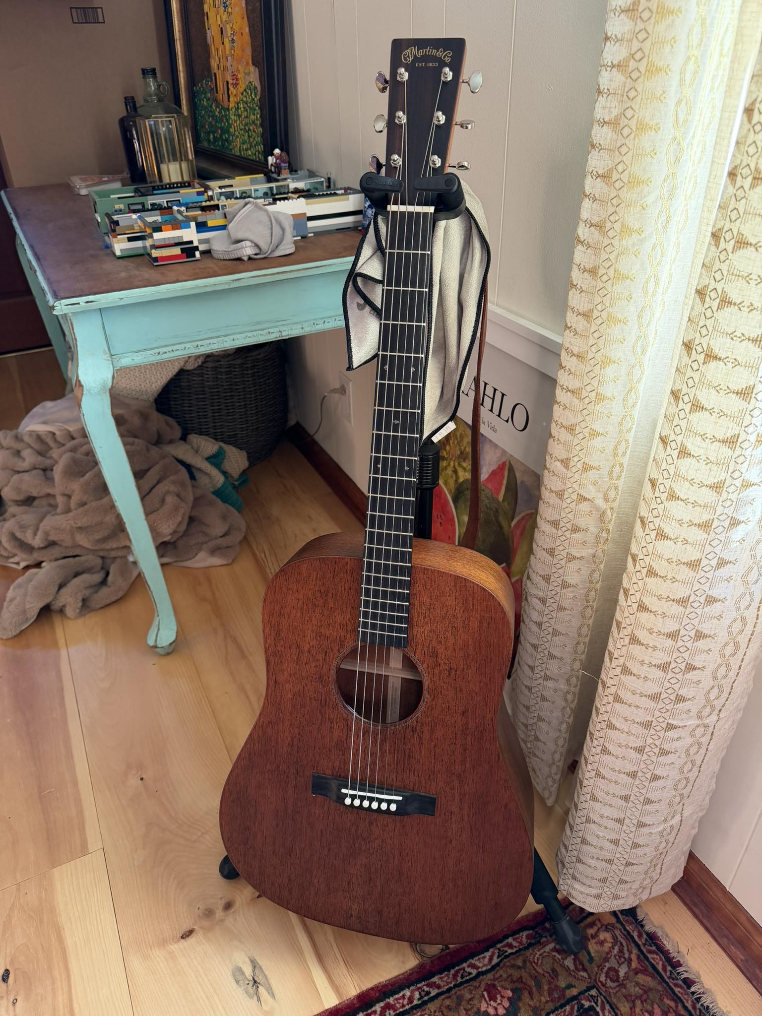 1994 Martin D1 Guitar Review and Experience