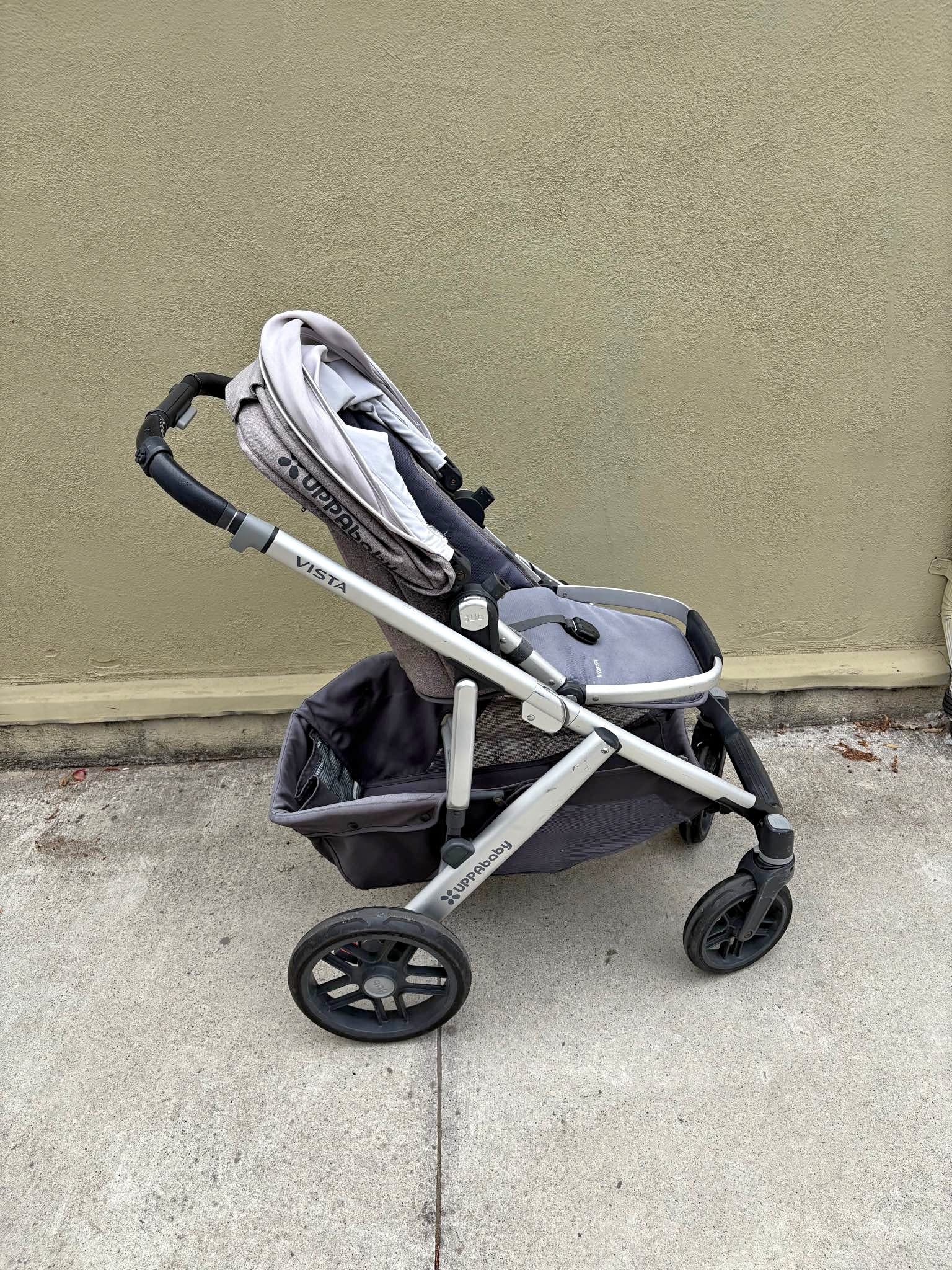 uppababy vista seat combinations V3 Stroller + Bassinet V3 Bundle Primary color:Dhaki the FlexRide suspension provides WN26 ALL Thule Urban Glide 4-Wheel