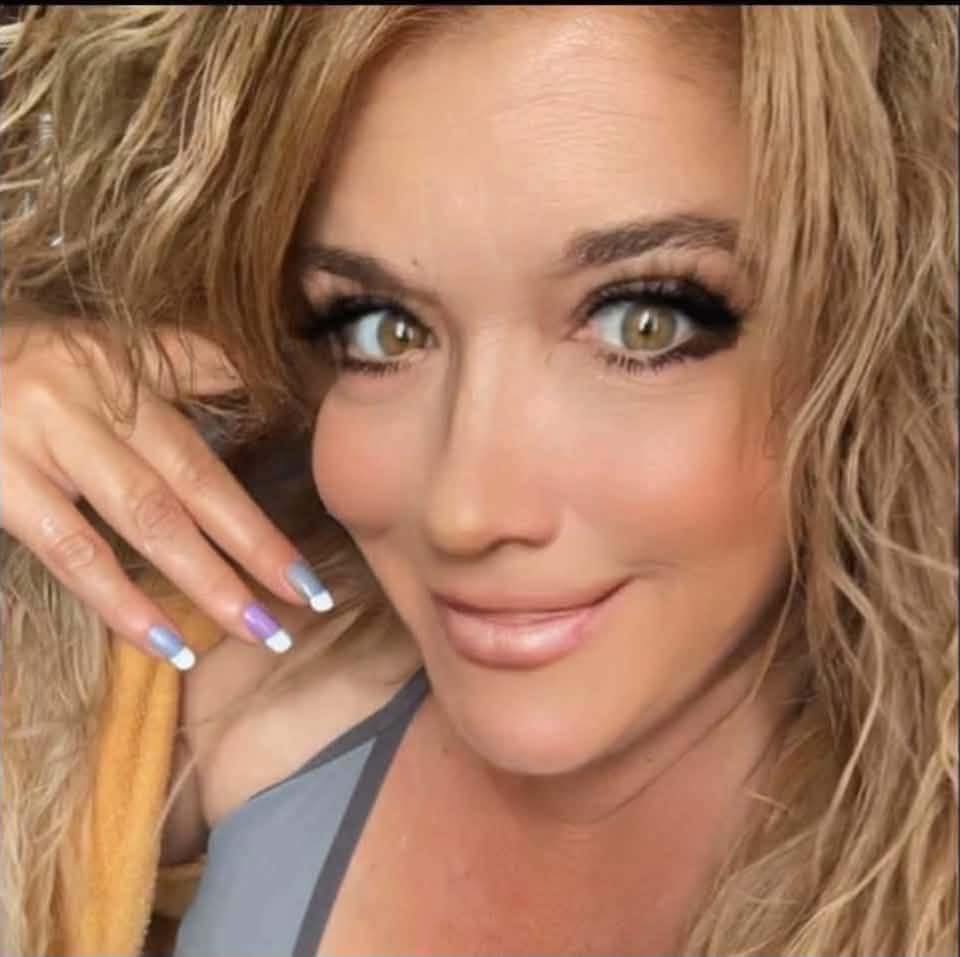 Lisa Delorey - Has Anyone Else Been Getting Random phone... | Facebook