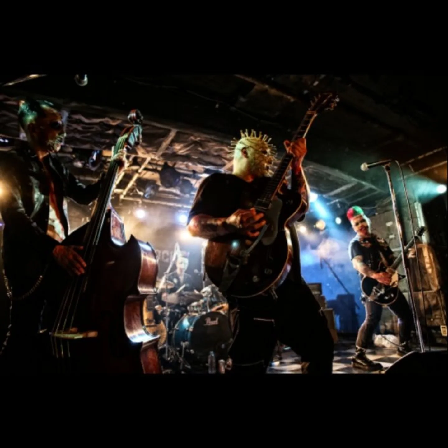 CRACKS(OFFICIAL) (@crackstokyo) • Facebook