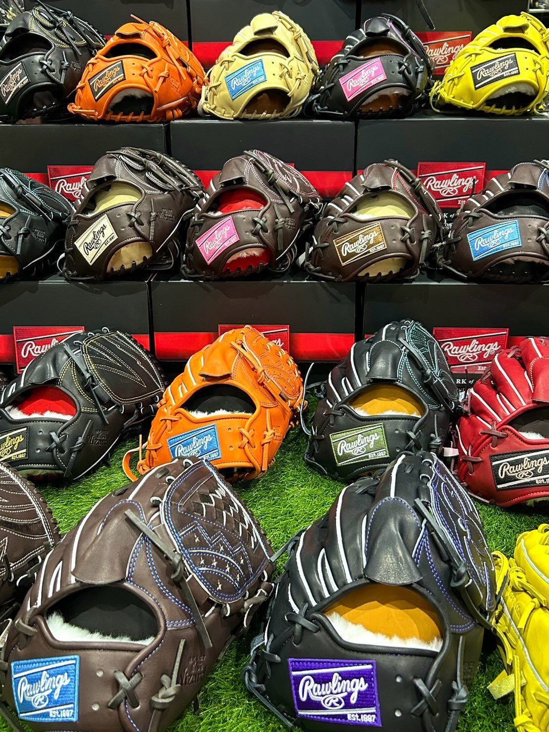 Rawlings - #Repost @spotaka_baseball_89 with @get_repost
