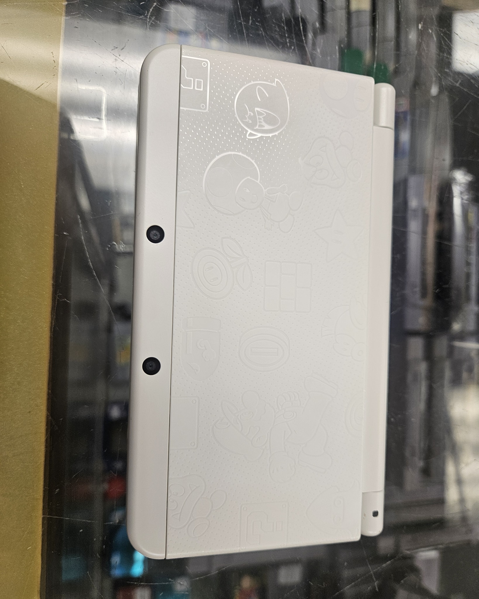 Games - New Nintendo 3DS Super Mario White Edition hitting shelf ...
