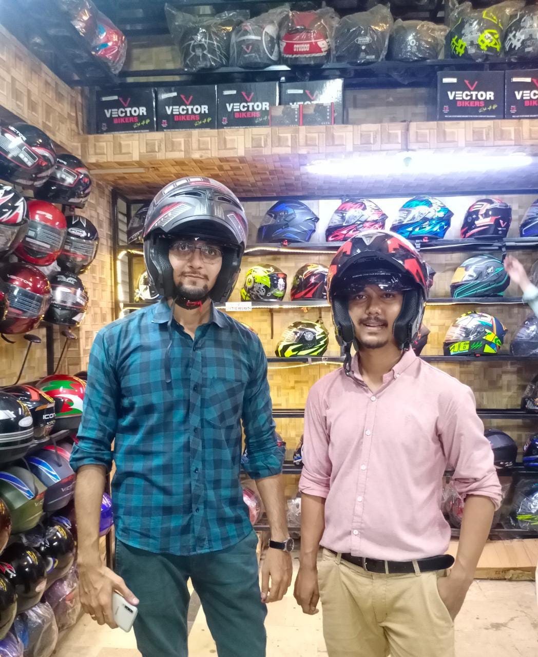 sale smith ski helmets Code Mips Helmet Matte Sunrise, L E-bike Models:X2000 MAX 48V 20AH Shurhold 1822 Crab Net High-Quality Leather Bag and the Vantage 2