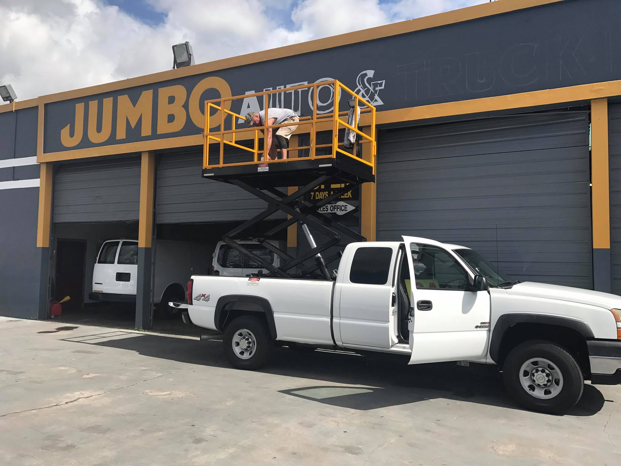 New paint job Using one of our... - Jumbo Auto & Truck Plaza