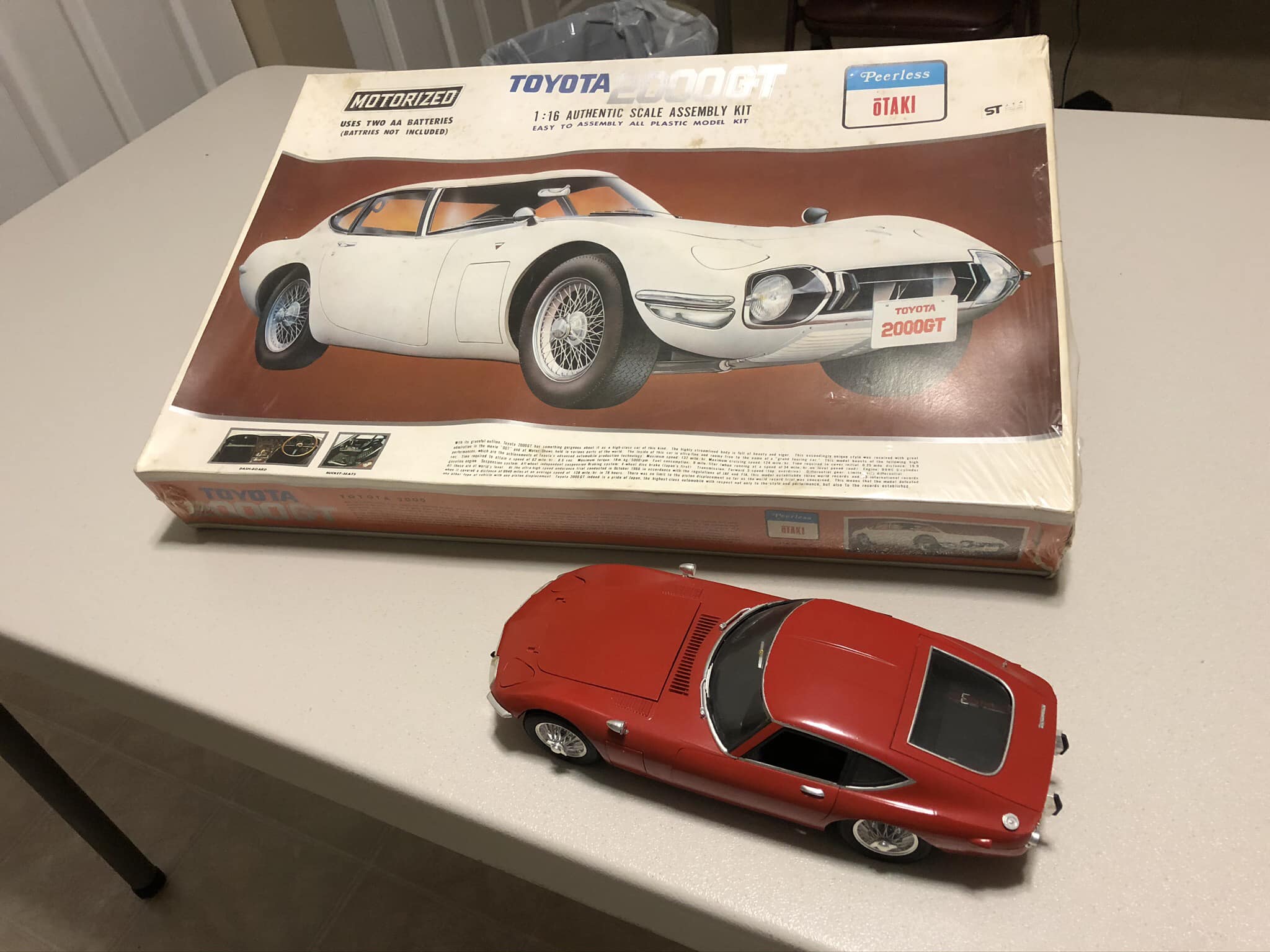 Vintage Otaki Toyota 2000GT plastic model kit