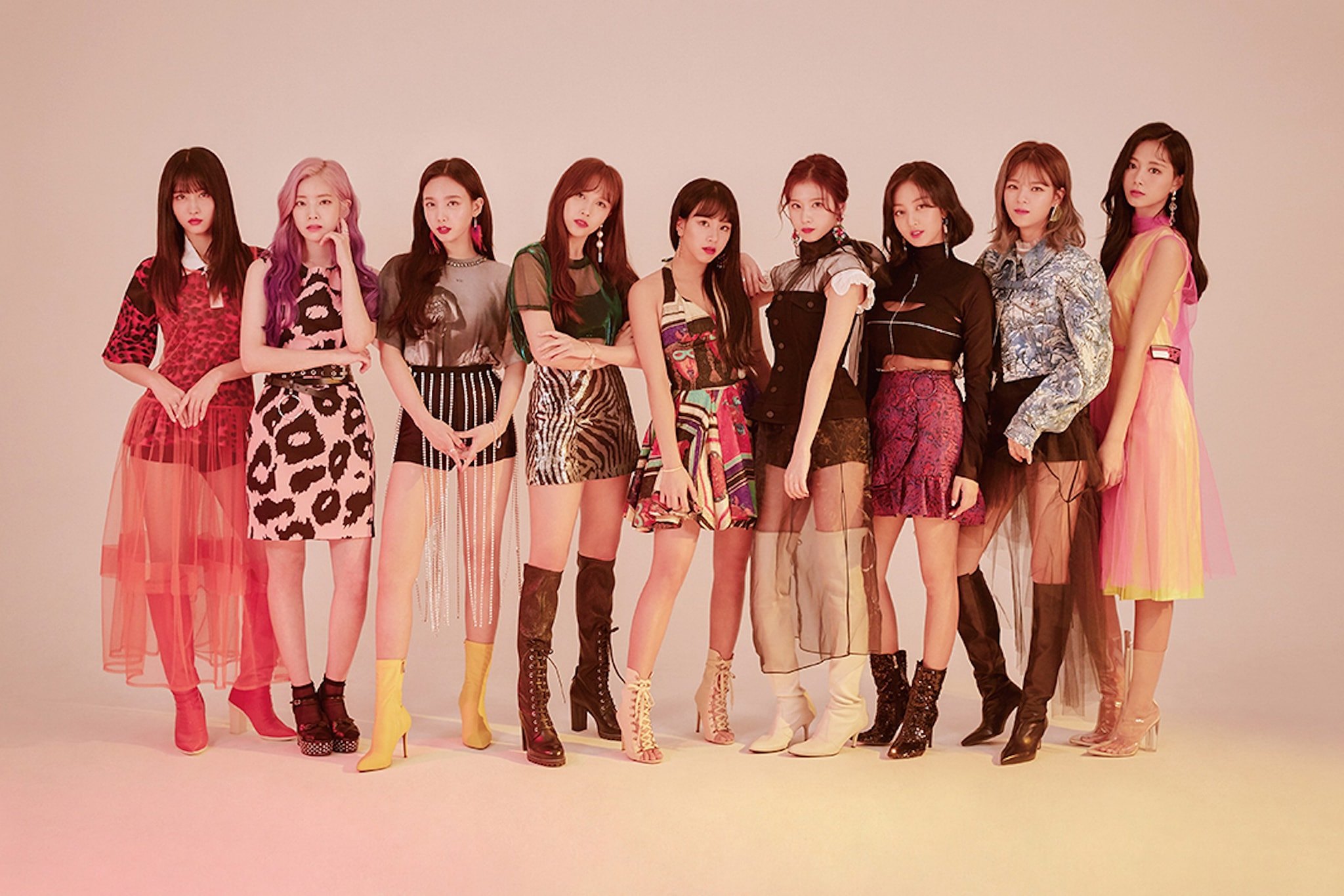 🔥KPOP Boots ❤💕💓🔥 Available here! 😍 ✓BlackPink ✓Twice ✓Red