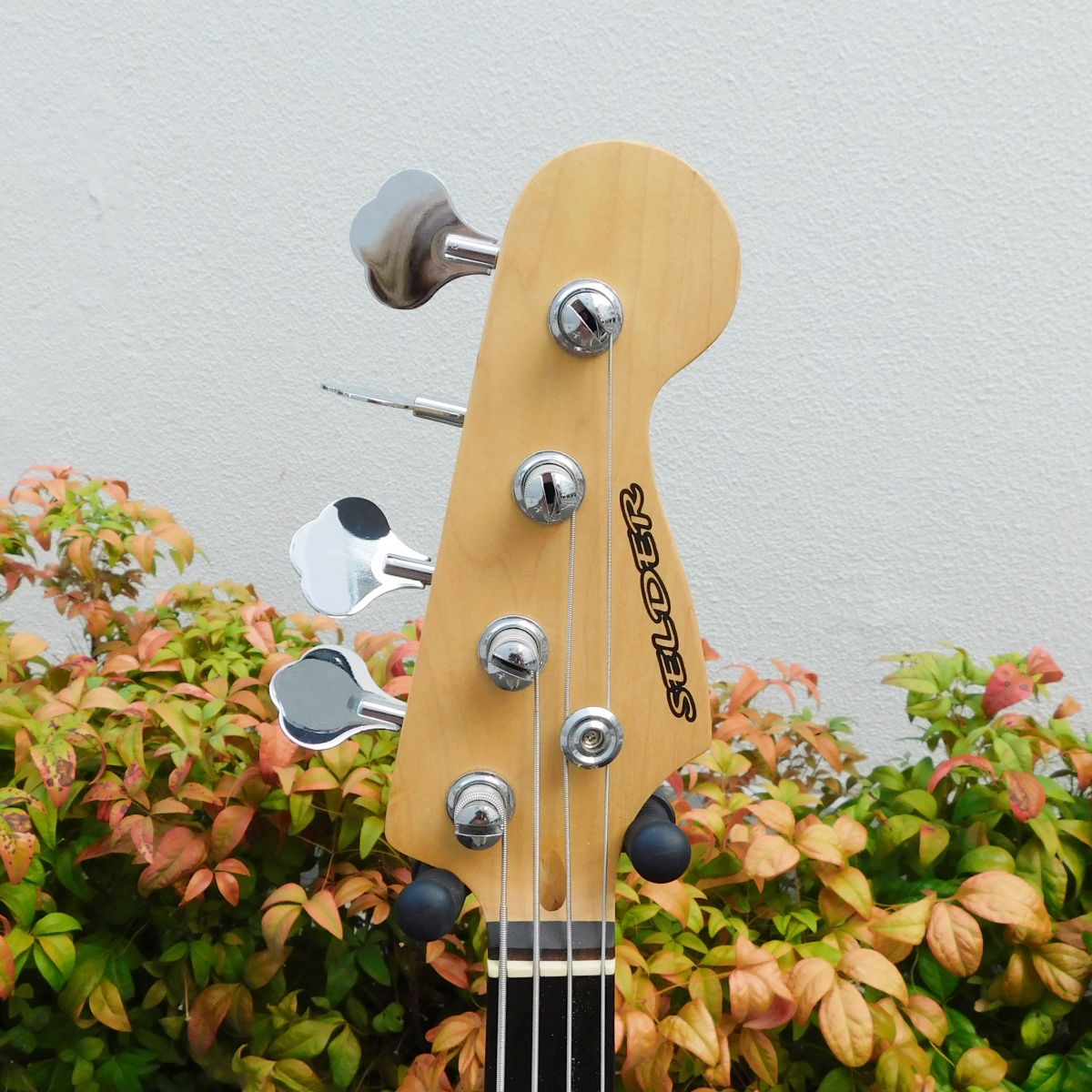 中古】Samick サミック モッキンバードベース 入荷しました。9,800円