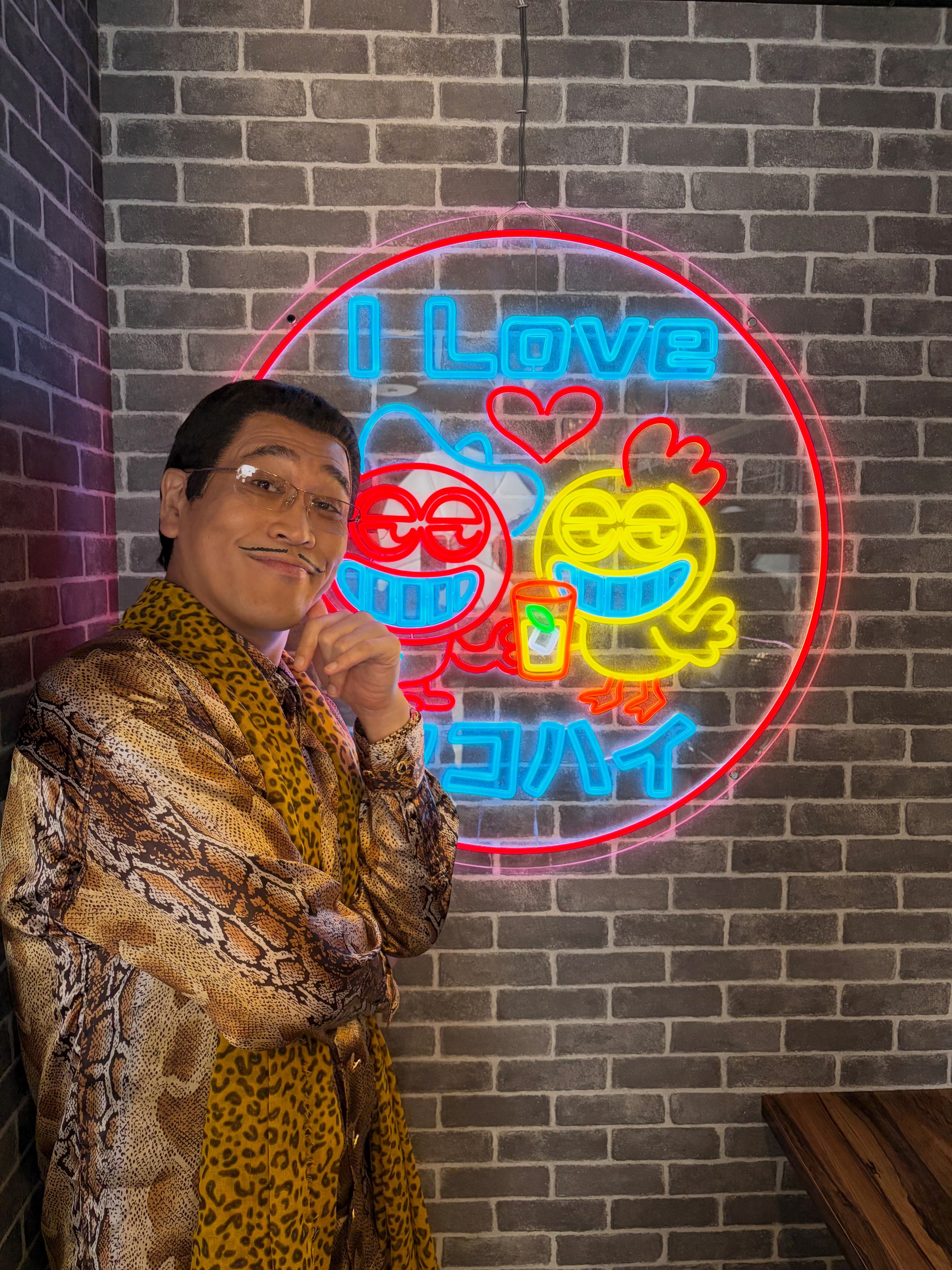 ピコ太郎 - PIKOTARO (@pikotaro.official) • Facebook