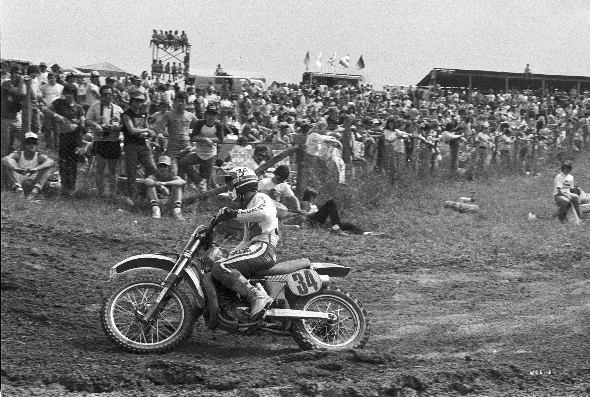 Danny Chandler races at Mt Morris 500cc MX National 1982