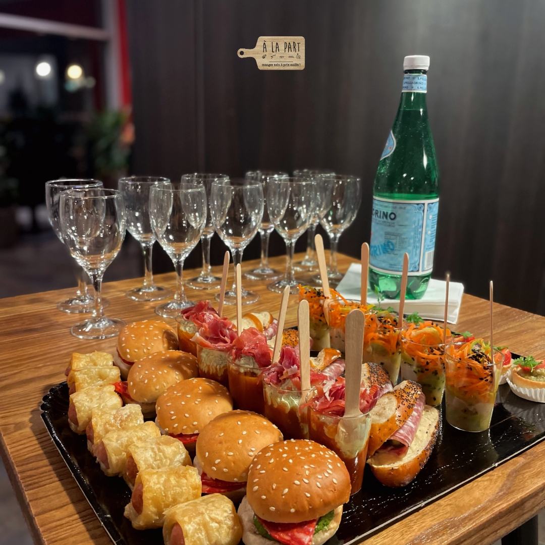 A La - 𝐅𝐚𝐢𝐭𝐞𝐬 𝐚𝐩𝐩𝐞𝐥 à 𝐀̀ 𝐋𝐚 𝐏𝐚𝐫𝐭 𝐩𝐨𝐮𝐫 𝐯𝐨𝐬 𝐟ê𝐭𝐞𝐬 ! 🎄 Toasts salés chaud ...