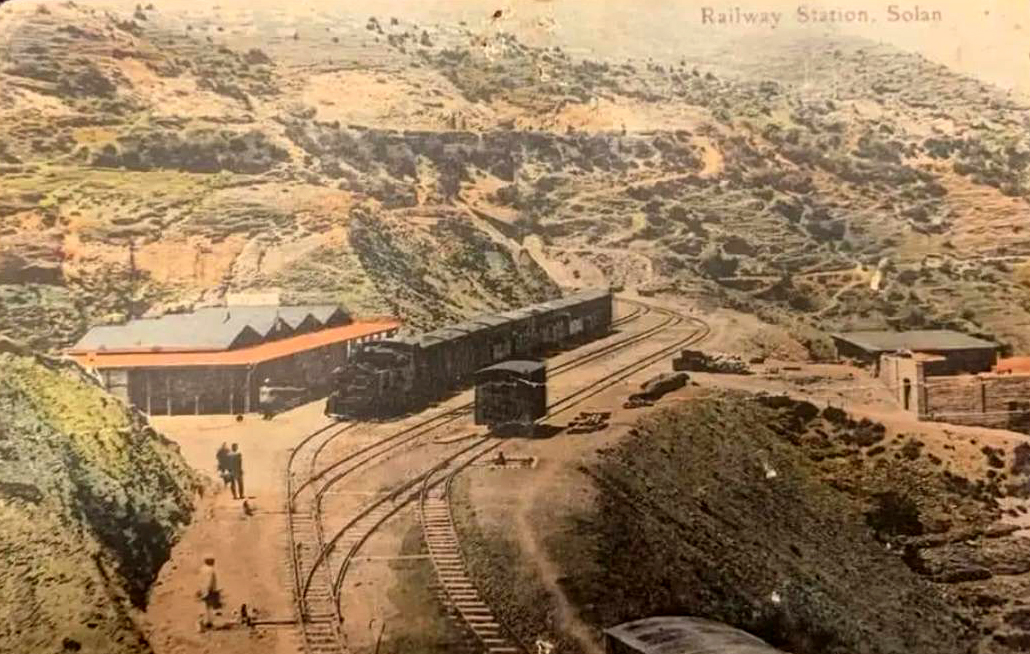 Big - The iconic toy train chugging through history..SOLAN Railway ...