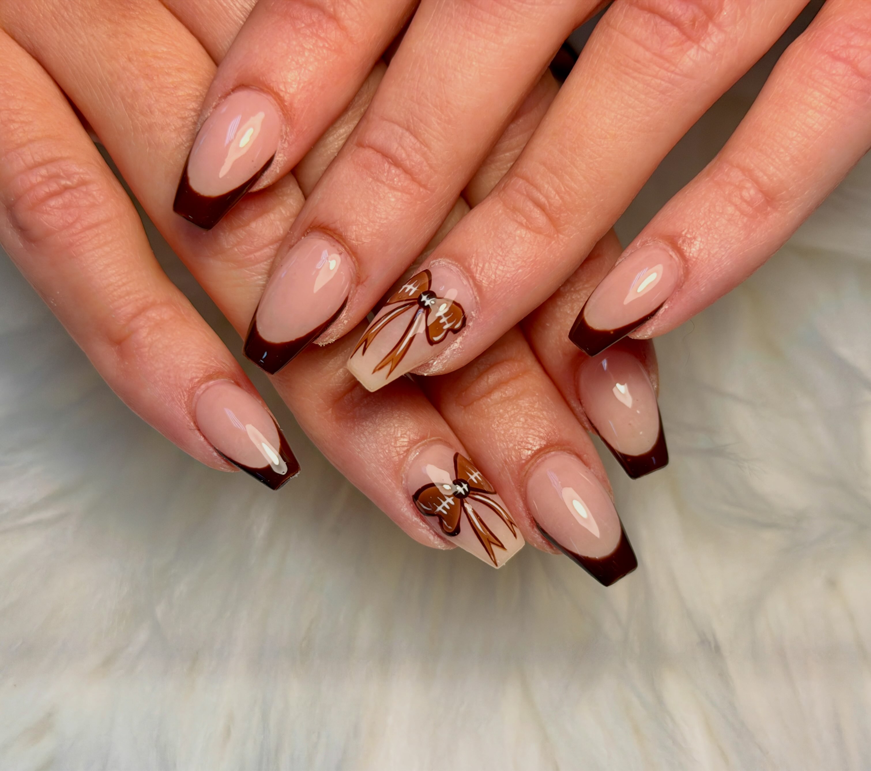 爪屋 Exotic Nails | Brook Park OH