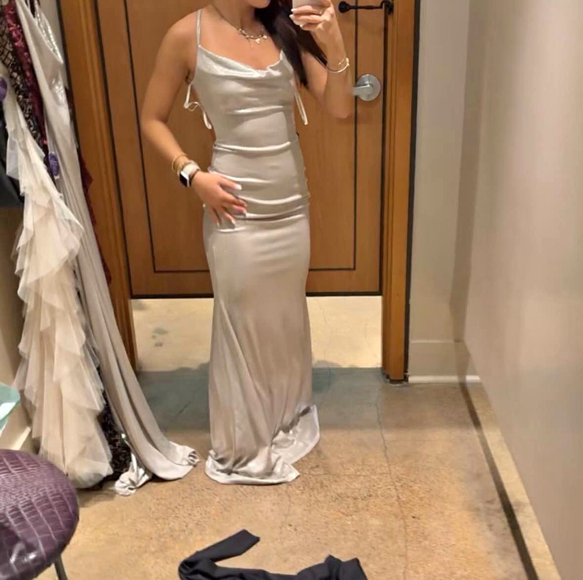 Prom Dresses for sale in Memphis, Tennessee