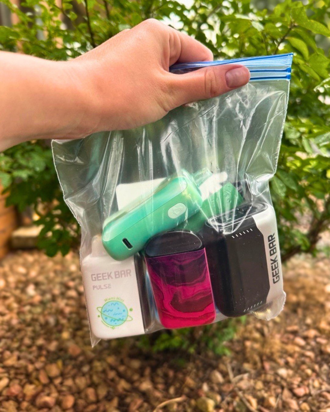 can disposable vapes be recycled and e-cigarettes have batteries that cause fires if damaged. 🔥 Ditch your vape at the Recycling Zone in Eagan for free. Keep them out of the trash and recycling. ➡️ adjustable-airflow FLAVORS:MIXED BERRIES Halloween Geek Bar Pulse