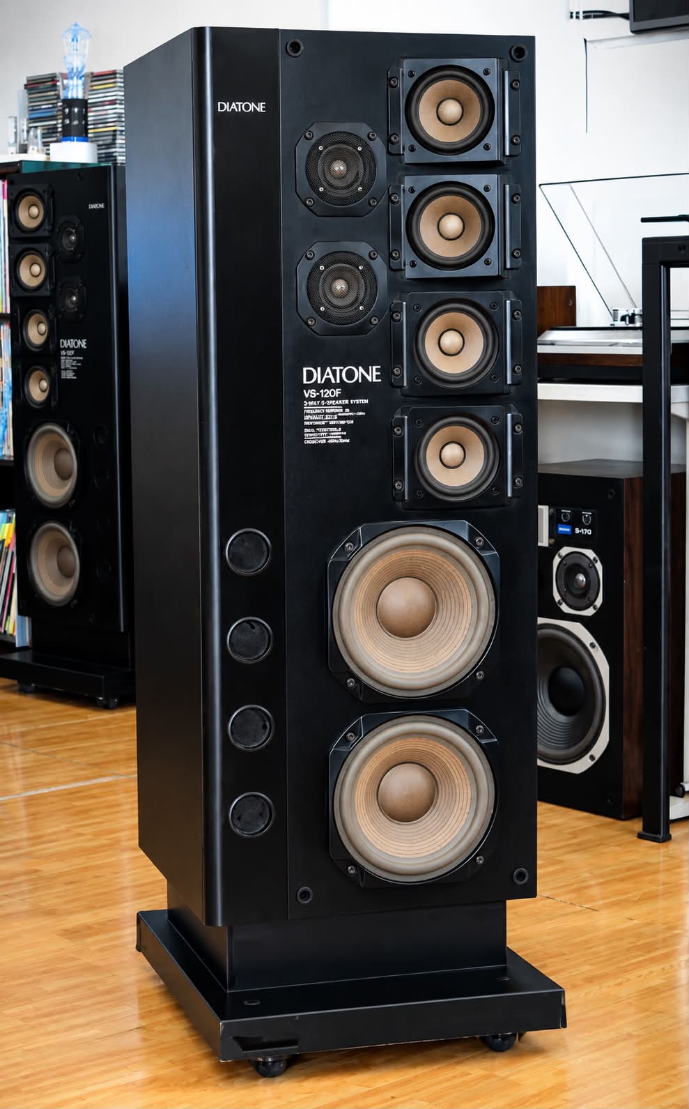 Sanyo Presence 7.