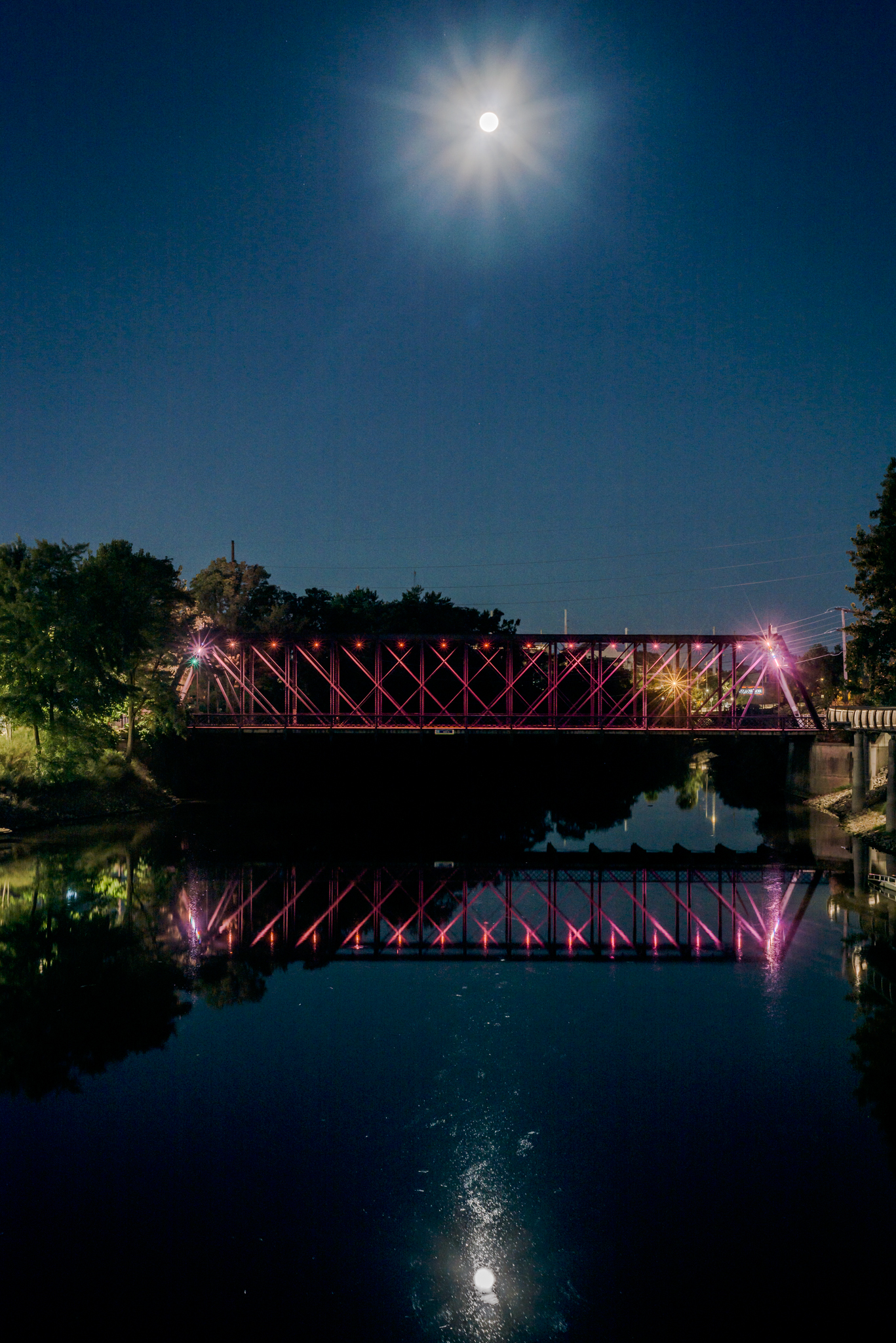 The Buck Moon over the old Wells Street Bridge from the Harrison