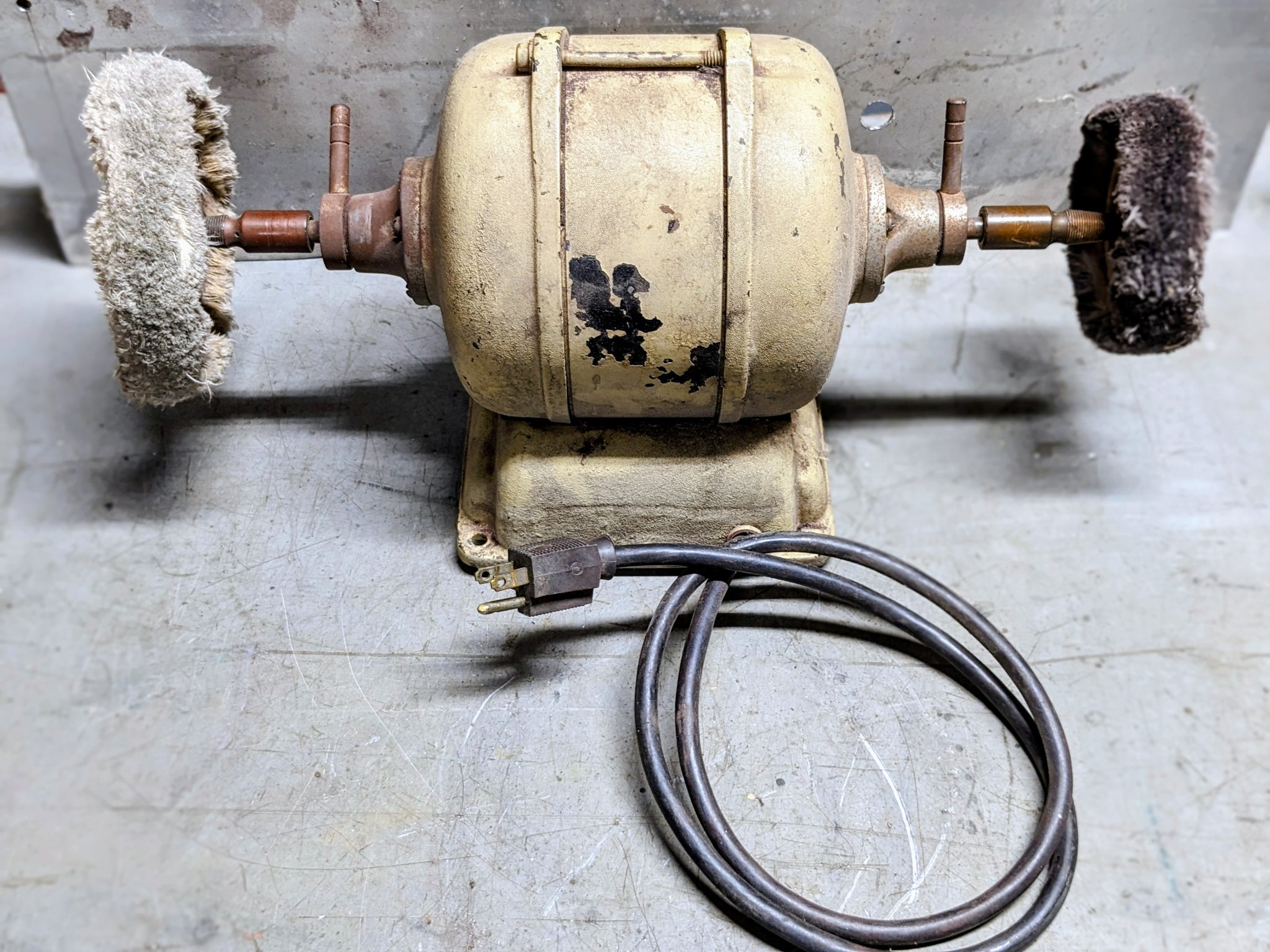 Buffing machine with wheels. Old school heavy duty Baldor motor!Free ...