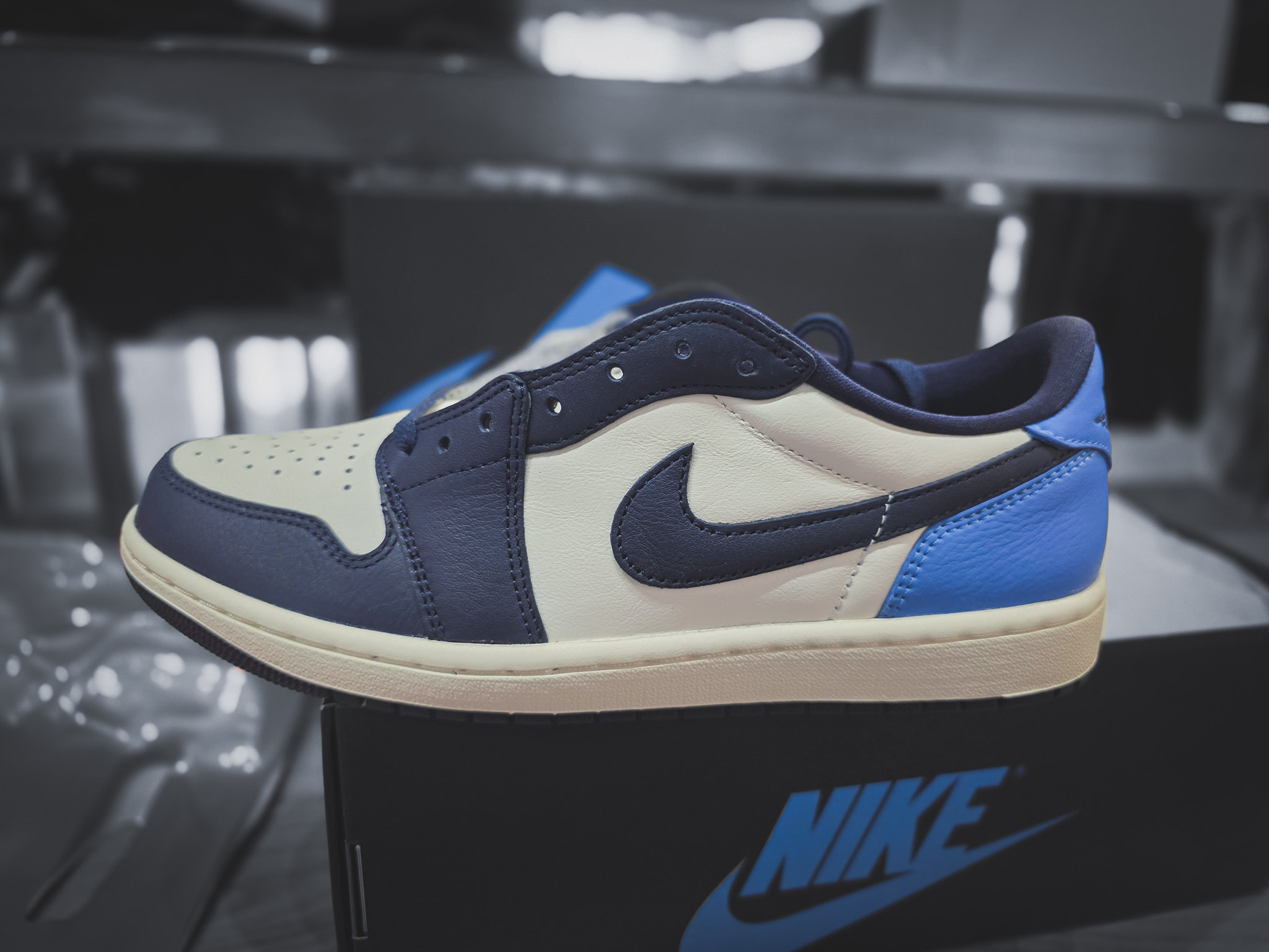 Air Jordan 1 low Chicago shoes review