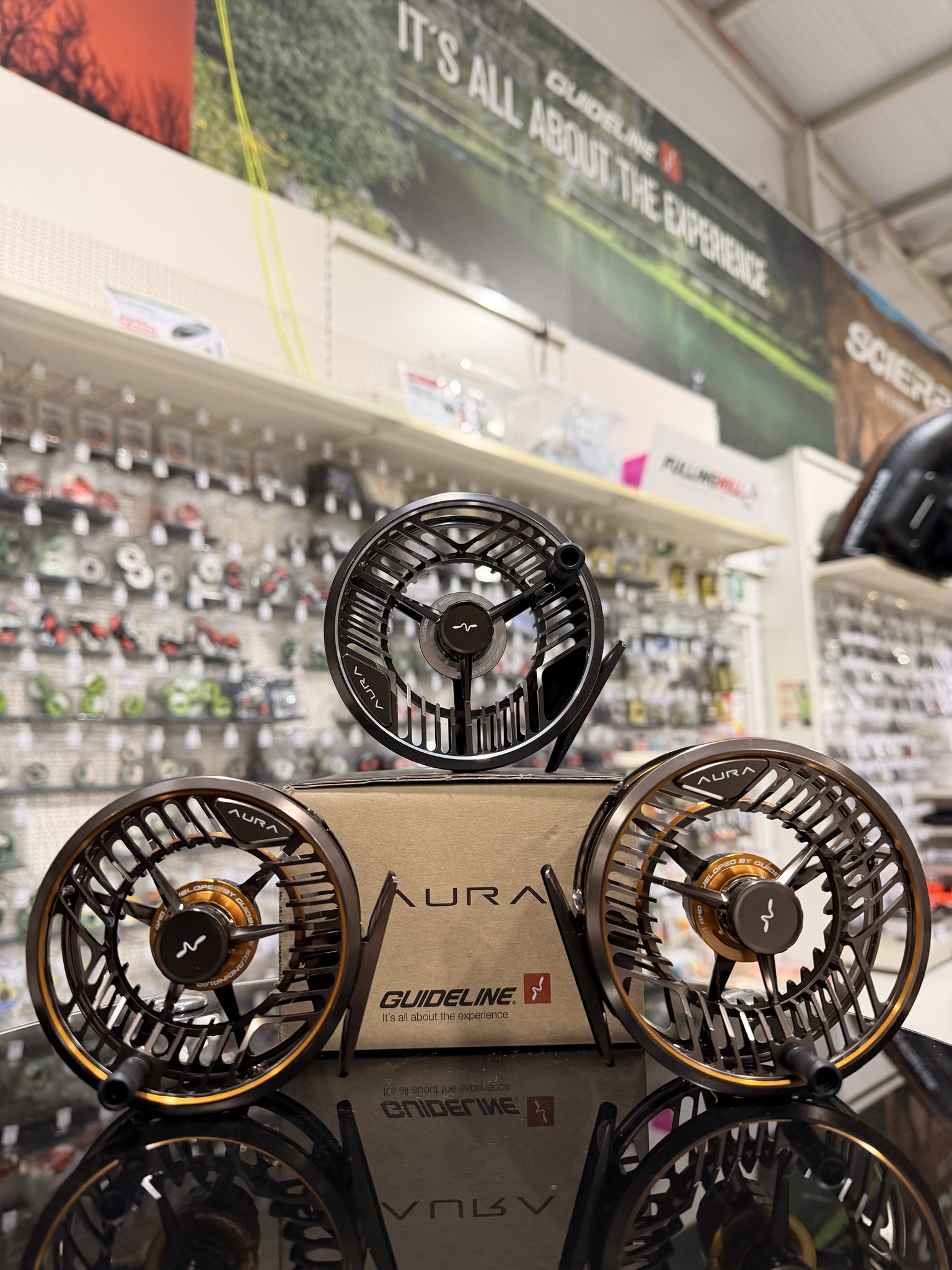 engineering design fishing reel MICRO WAVE Spinning 800/1000 Ultralight Freshwater Reel 800 Carbon Fiber Drag System provides enough stopping powerand and consistent pressure for all lightweight fishing scenarios without sacrificing smoothness Daiwa Exist G LT Spinning