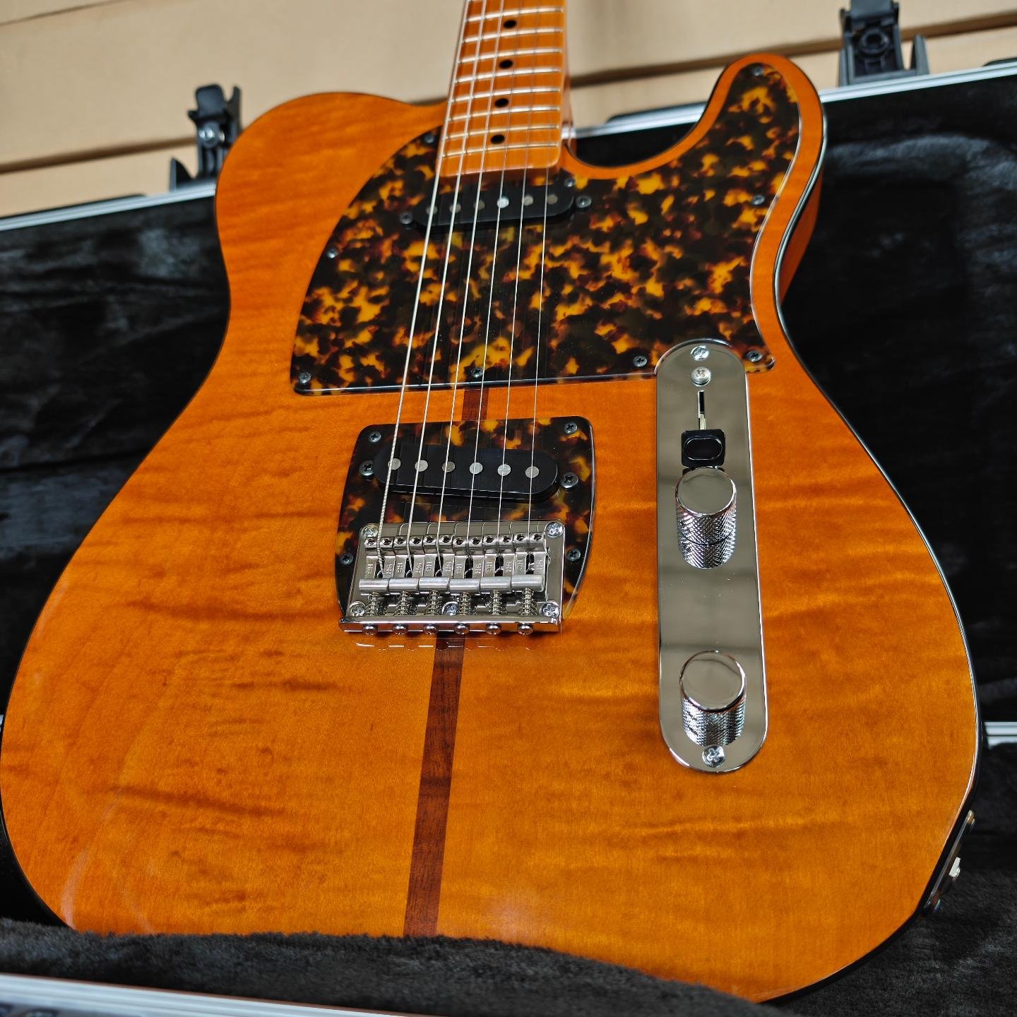 H.S. Anderson Guitars added a new - H.S. Anderson Guitars