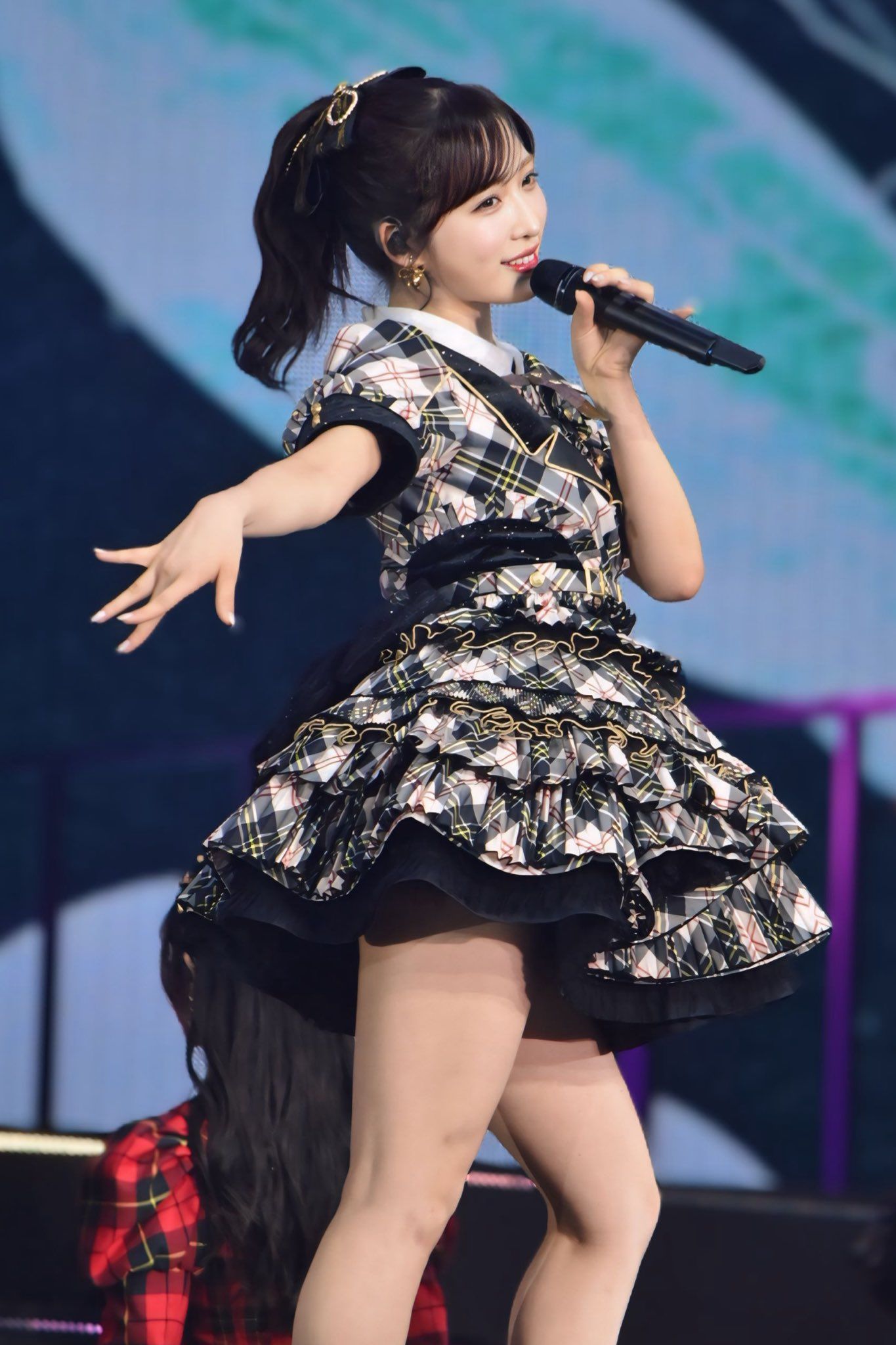 小栗有以 - 小栗有以 added a new photo.