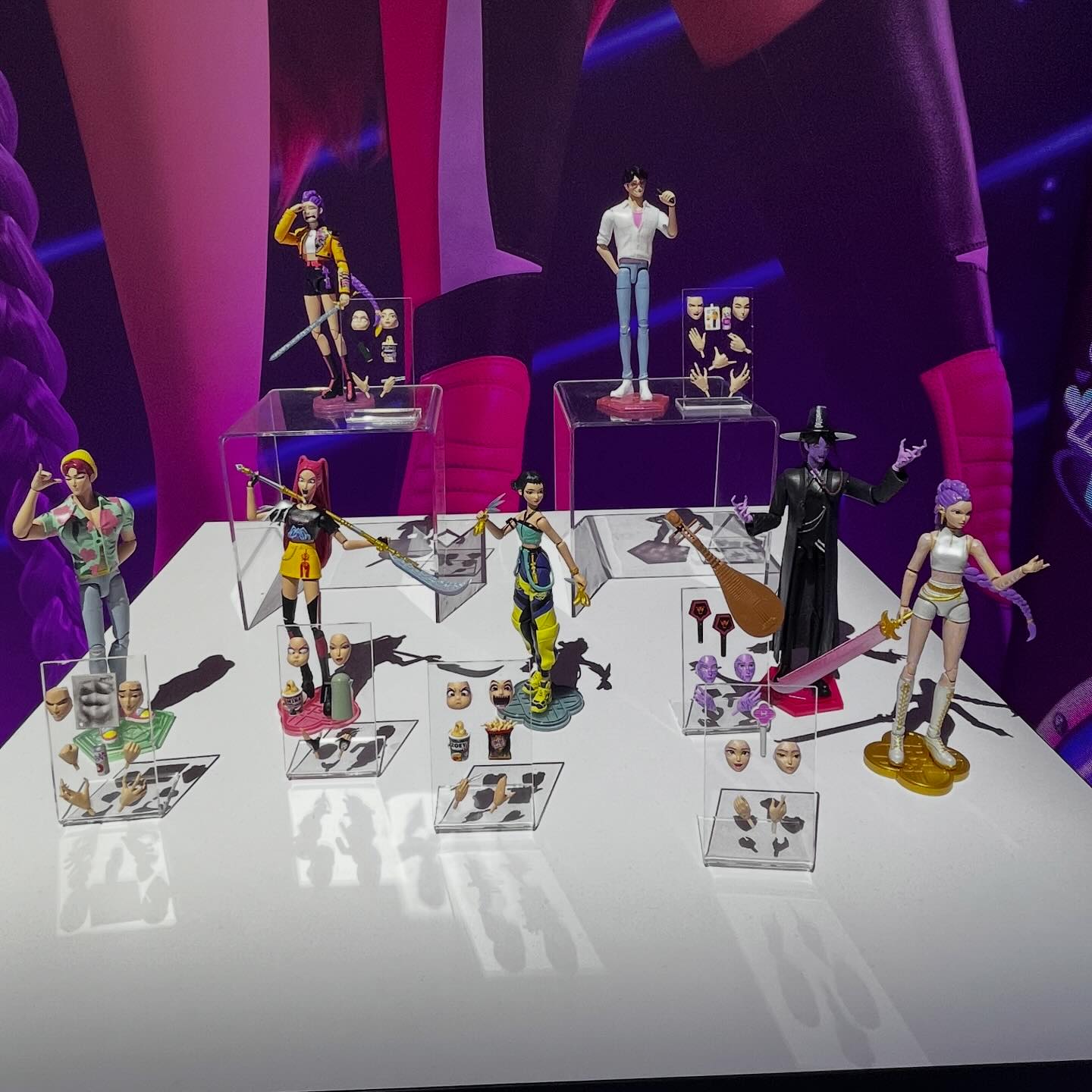 Action Figure Insider added a new... - Action Figure Insider