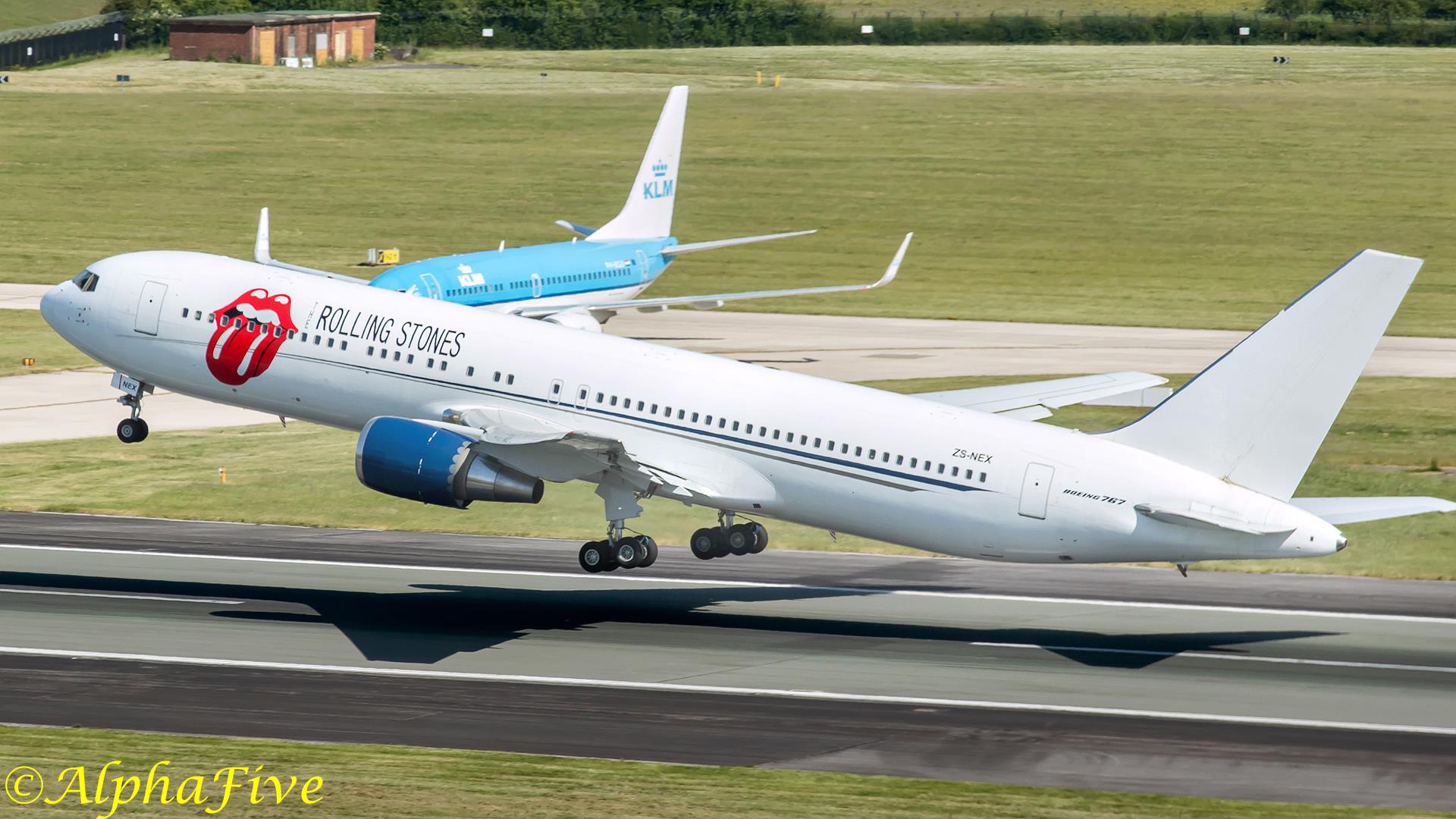 The Rolling Stones gruelling 15 minute flight from BHX and 35