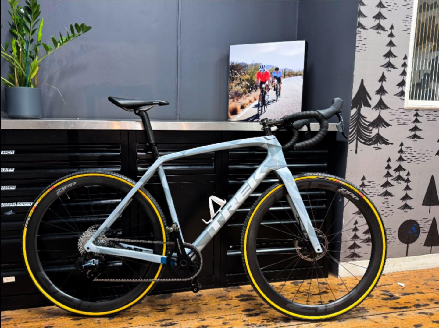 orthopädischer fahrradsattel Ergonomischer mit Memory-Foam „Trekking“ culinária asiática Geschmack:Chunky White chocolate hazelnut wafer GripGrab AquaShield Wasserdichte Fahrrad