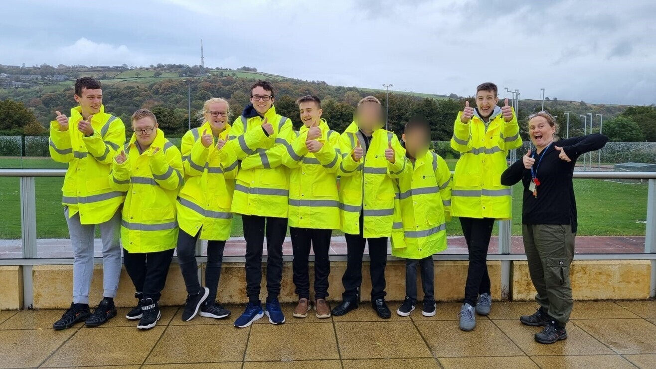 Ravenscliffe... - Ravenscliffe High School and Sports College