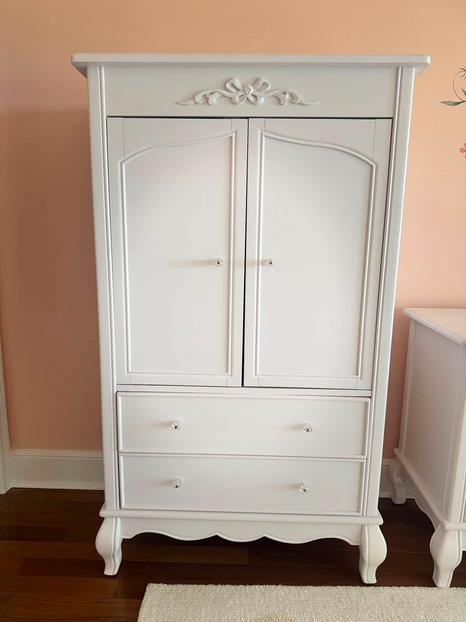 evolur aurora dresser ivory lace 3-piece bedroom set for sale in Youngstown, NY Double dresser