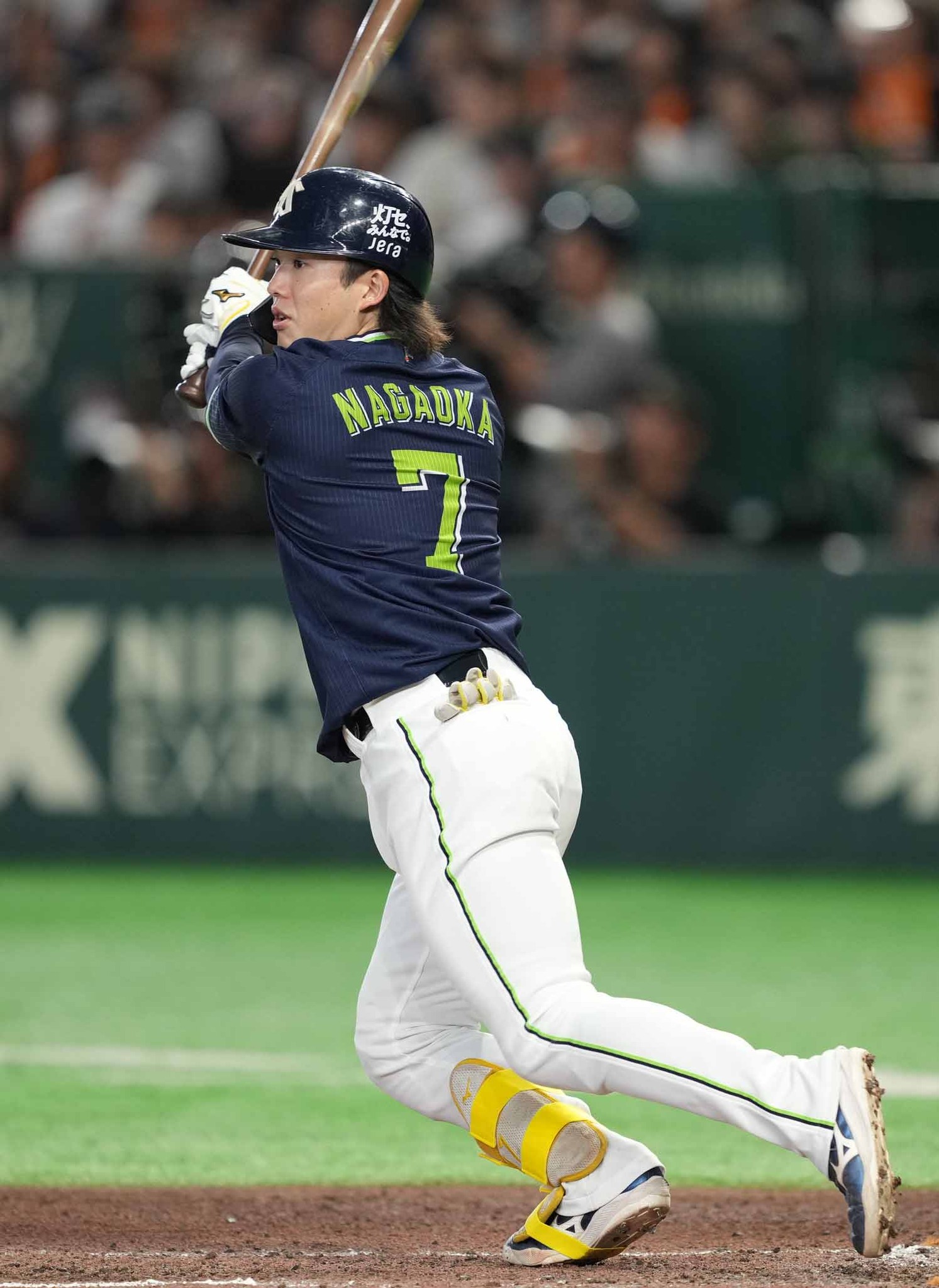 ヤクルトスワローズ山田哲人選手ユニフォーム、マフラータオル 東京ヤクルトスワローズ - 「山田哲人選手×燕パワーメントコラボ