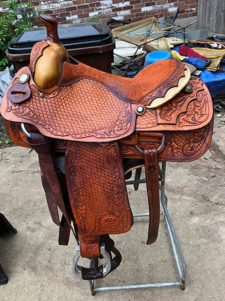 Boss Mares Tack - Roy Cooper Simco roping saddle with back... | Facebook