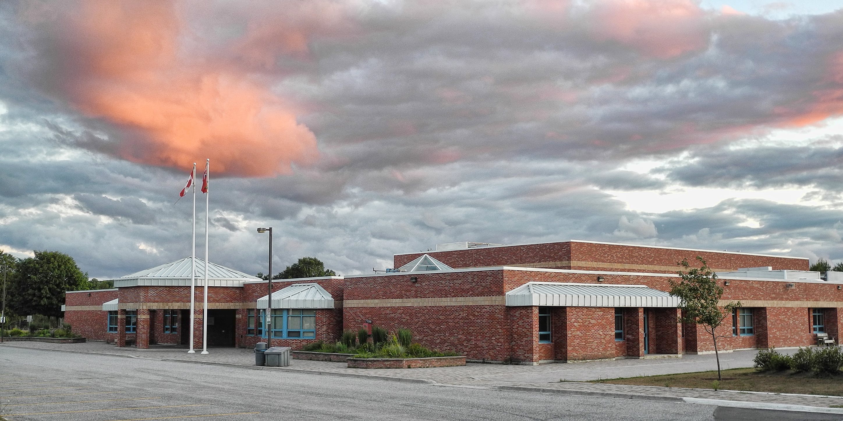 Spruce Glen Public School... - Spruce Glen Public School