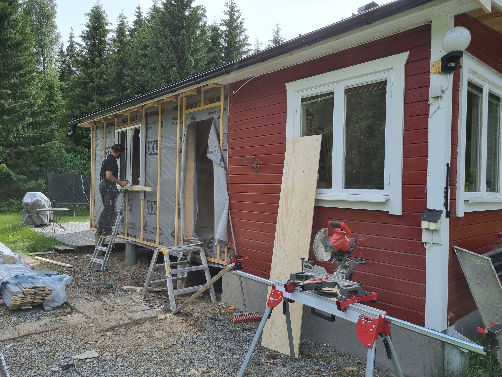 fredrik-och-jennifer-har-rivit-en-knutsson-bygg-ab-facebook