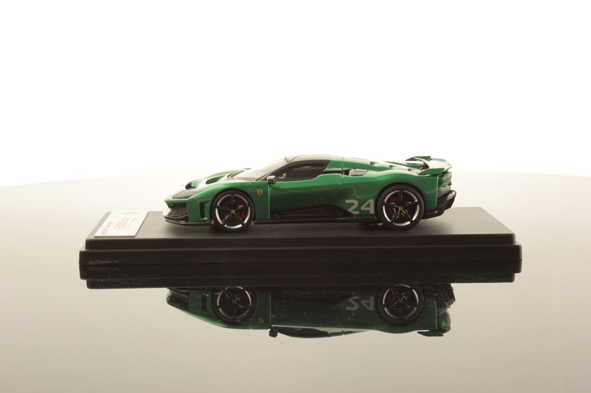 Looksmart - #ferrari Monza SP1 e Monza SP2 in 1:18 scale will be